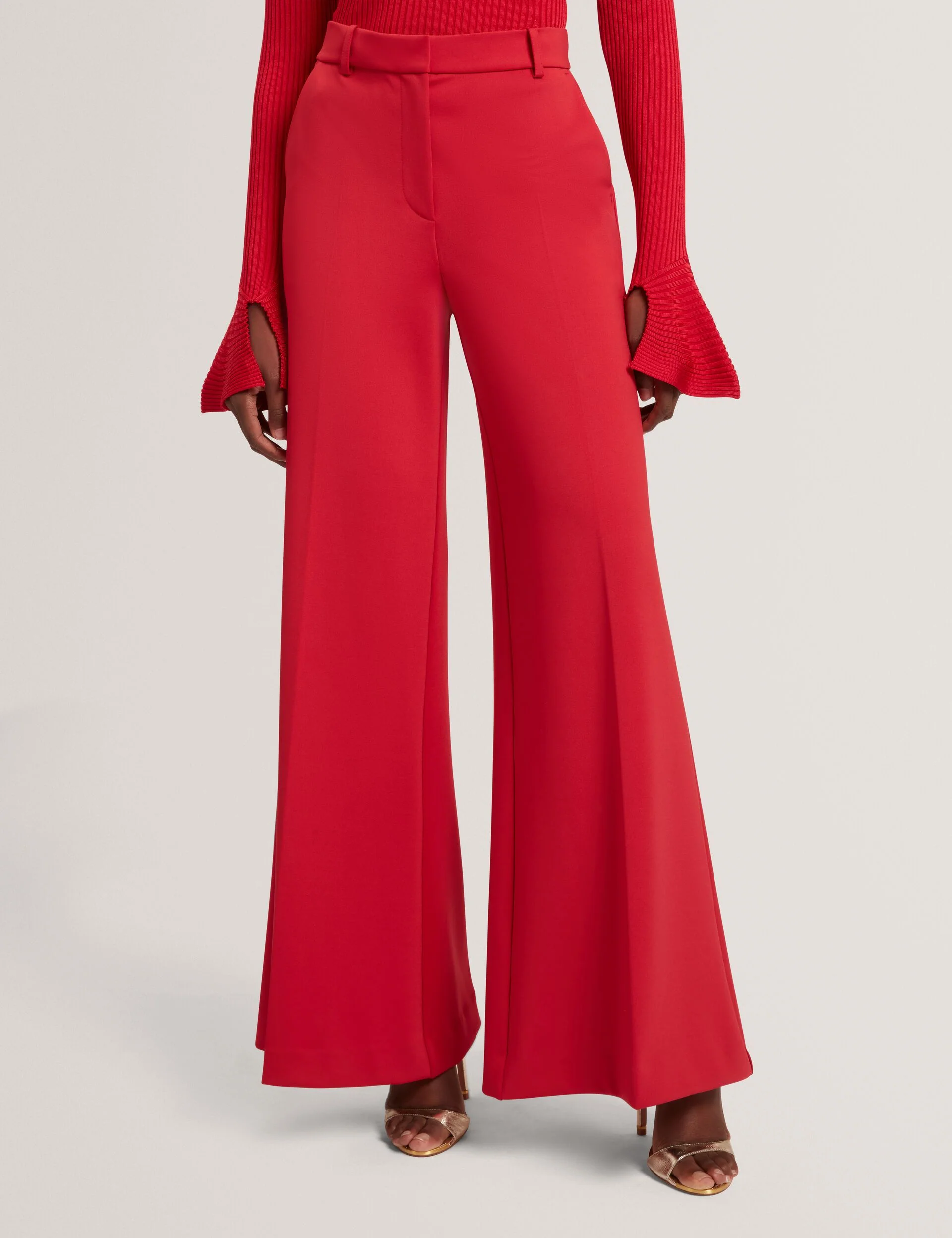 NOGAL | DARK RED