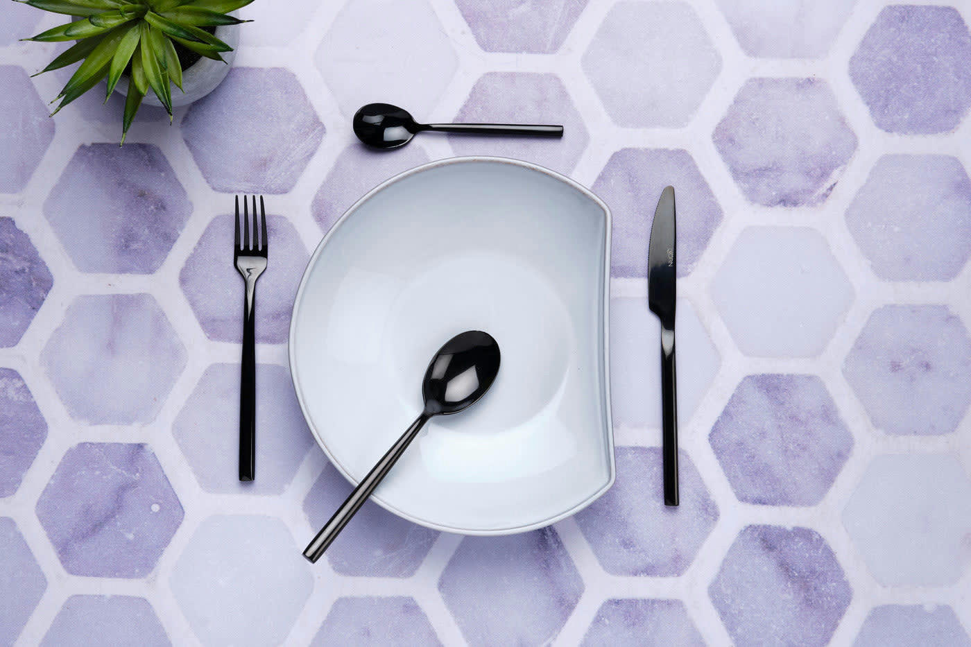 NUDE - Lot de 24 couverts de table en inox noir