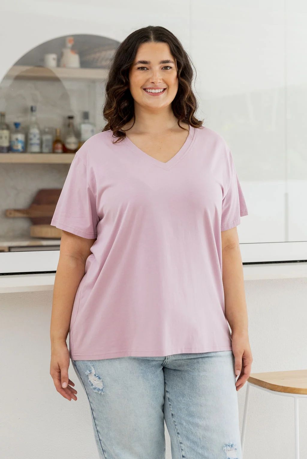 Relaxed V-Neck Tee in Mauve