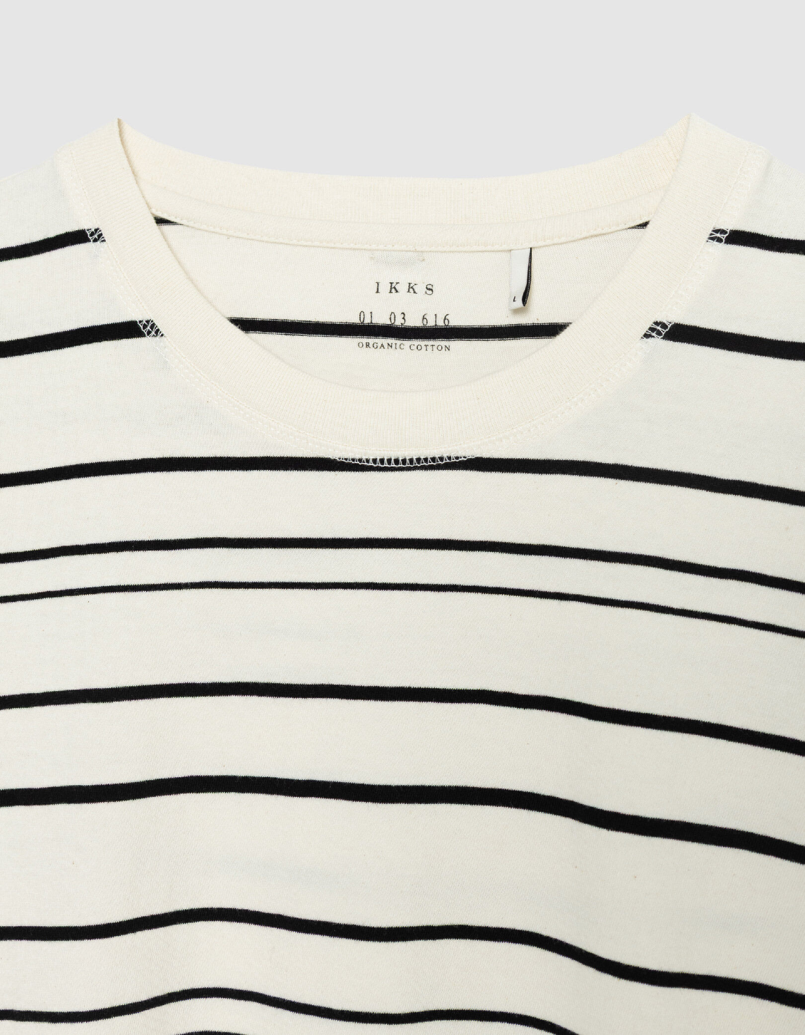 T-shirt blanc motif rayures noires Homme
