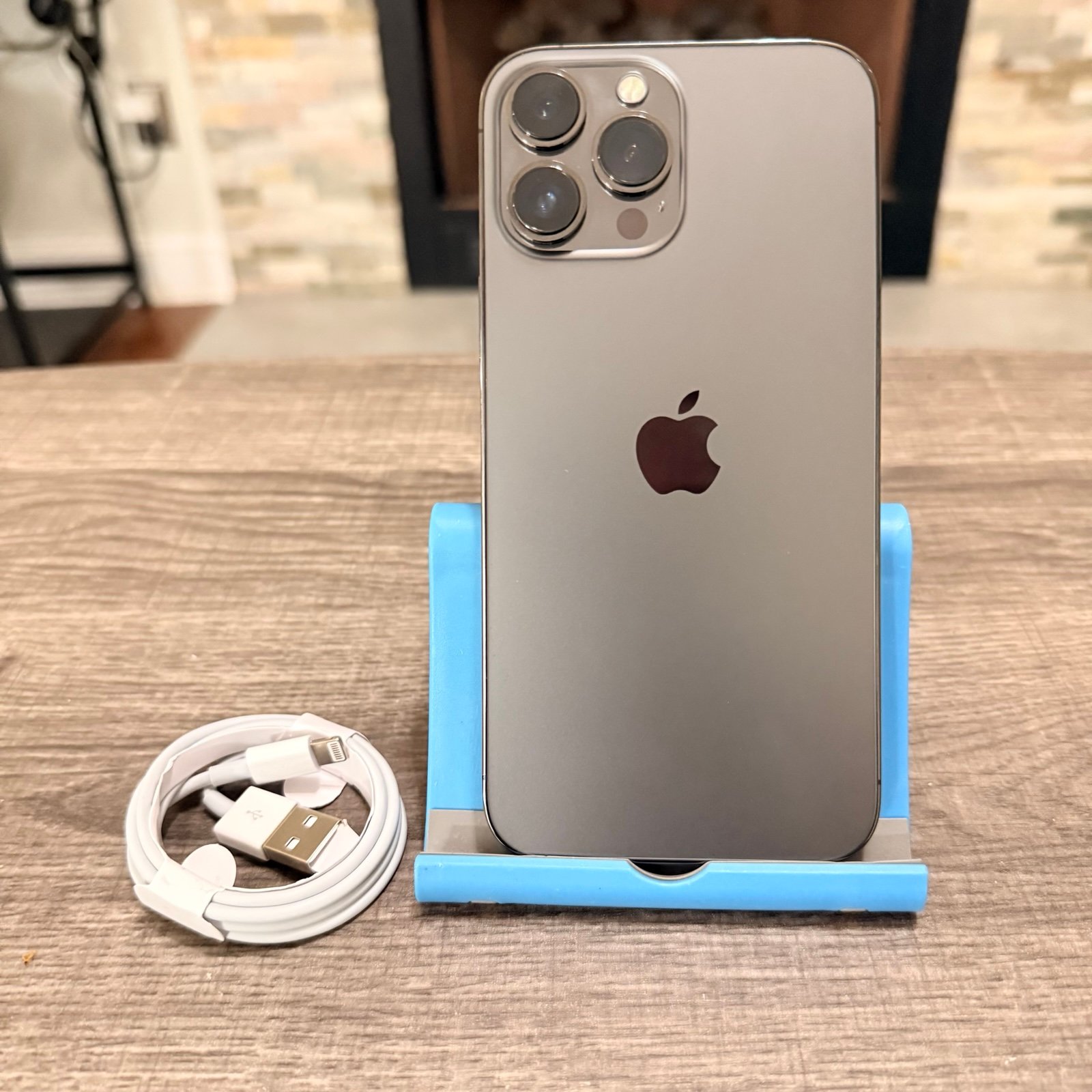 Unlocked Apple iPhone 13 Pro Max 256GB Graphite