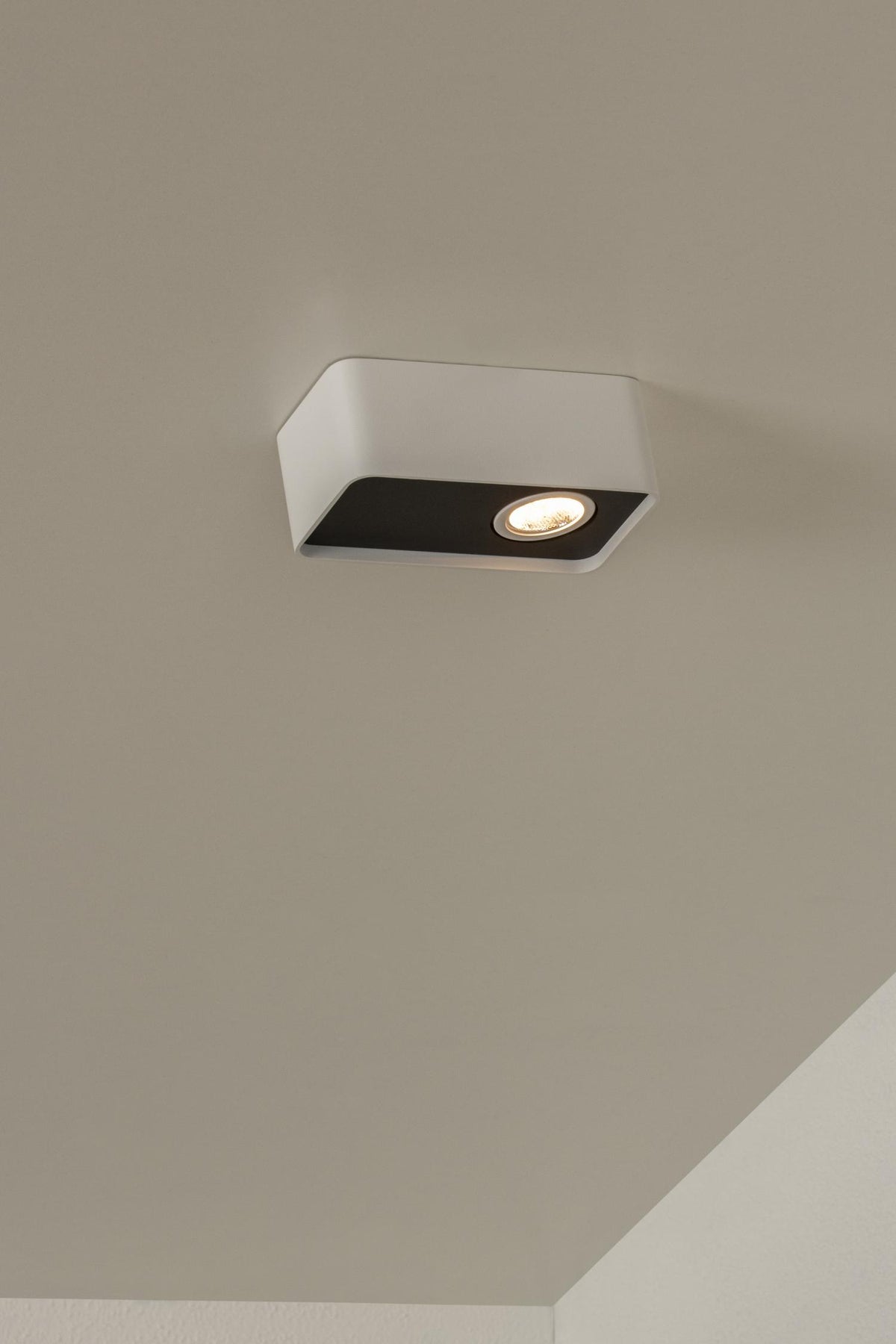 Lucide plafondspot ANGULAR - Geïntegreerde LED - Wit