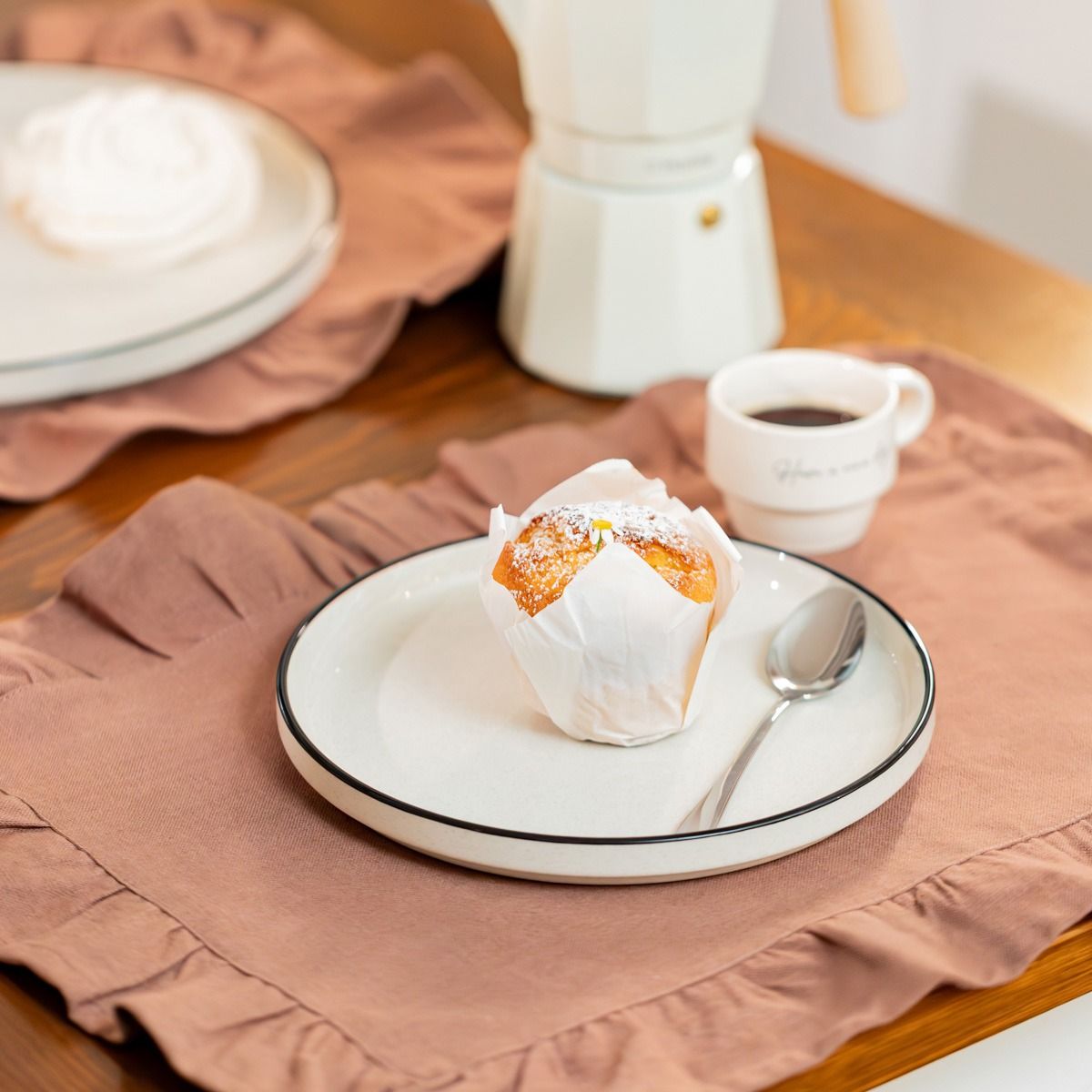 Talerz AZRA deserowy z czarnym rantem 20 cm