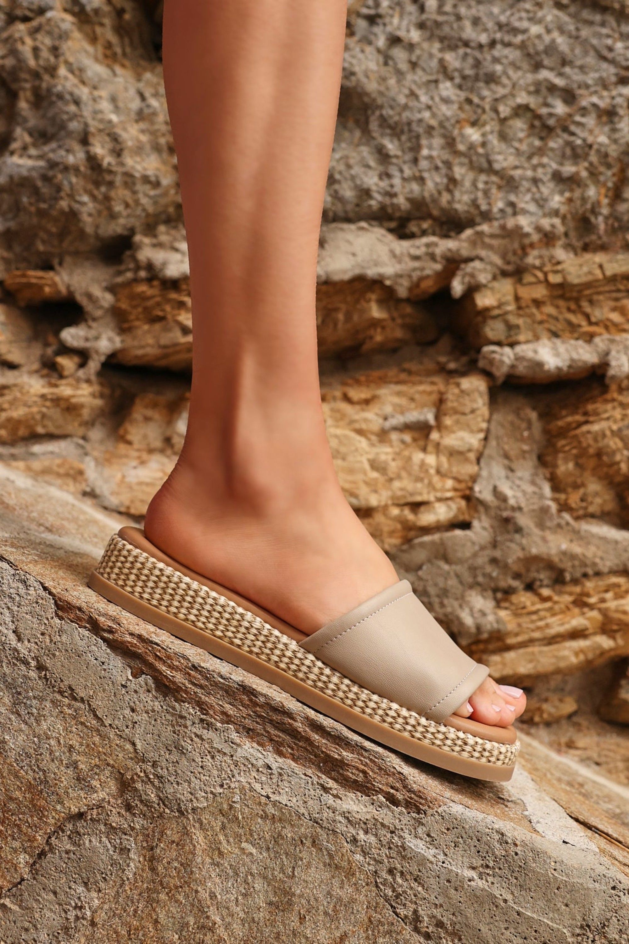 Linzi Stay Taupe Flatform Mule Sandals