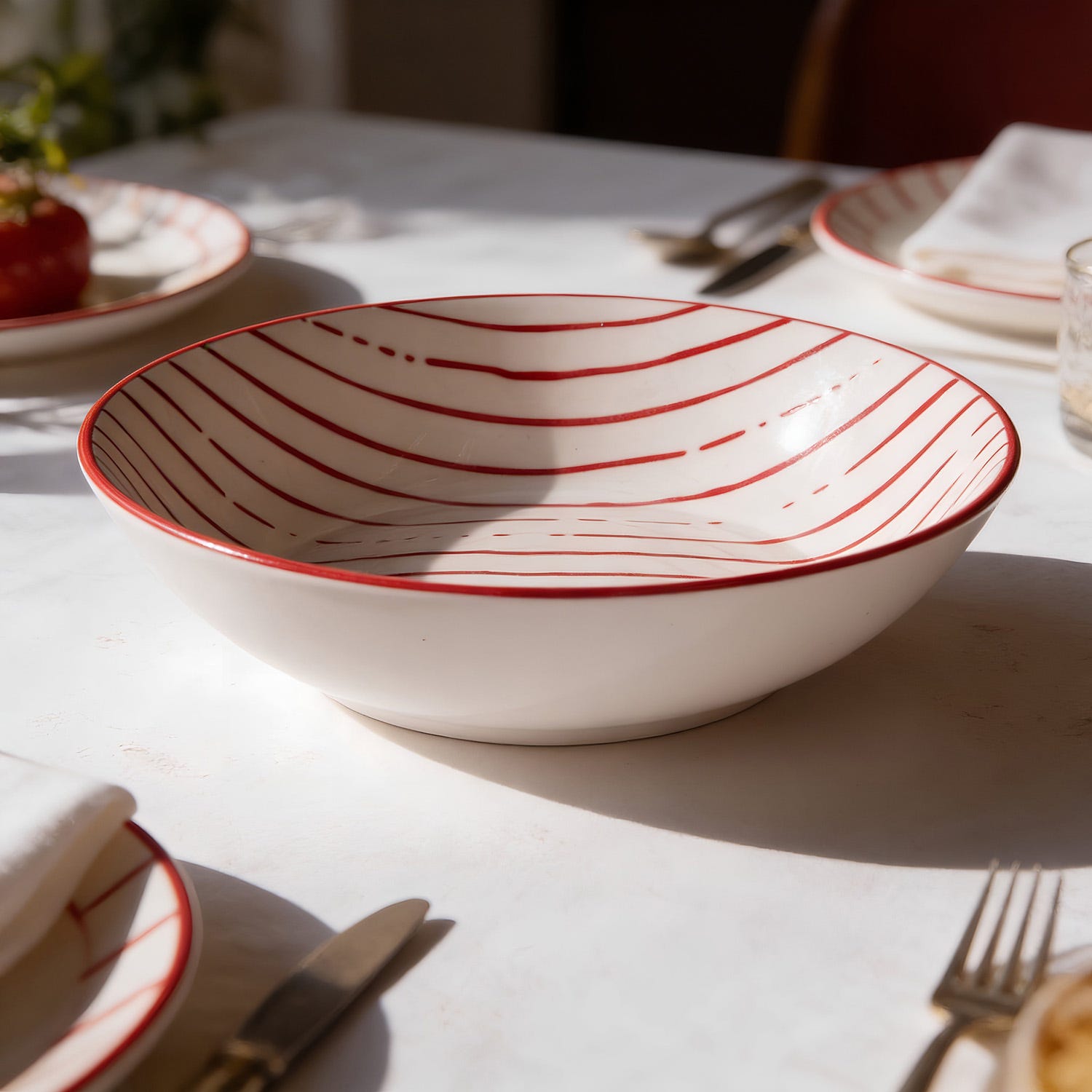 Piatto fondo bianco righe rosso porcellana Mix e Match