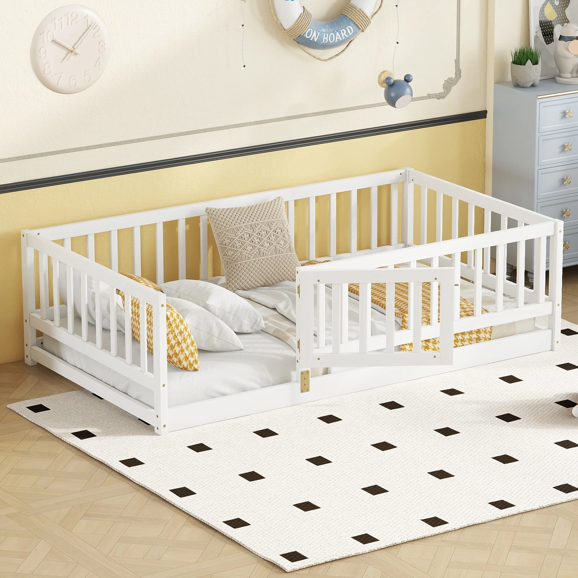 Montessori Floor Bed with Fence Guardrail and Removable Door Toddler Floor Wood Bed Frame for Kids Boys Girls Children's Room