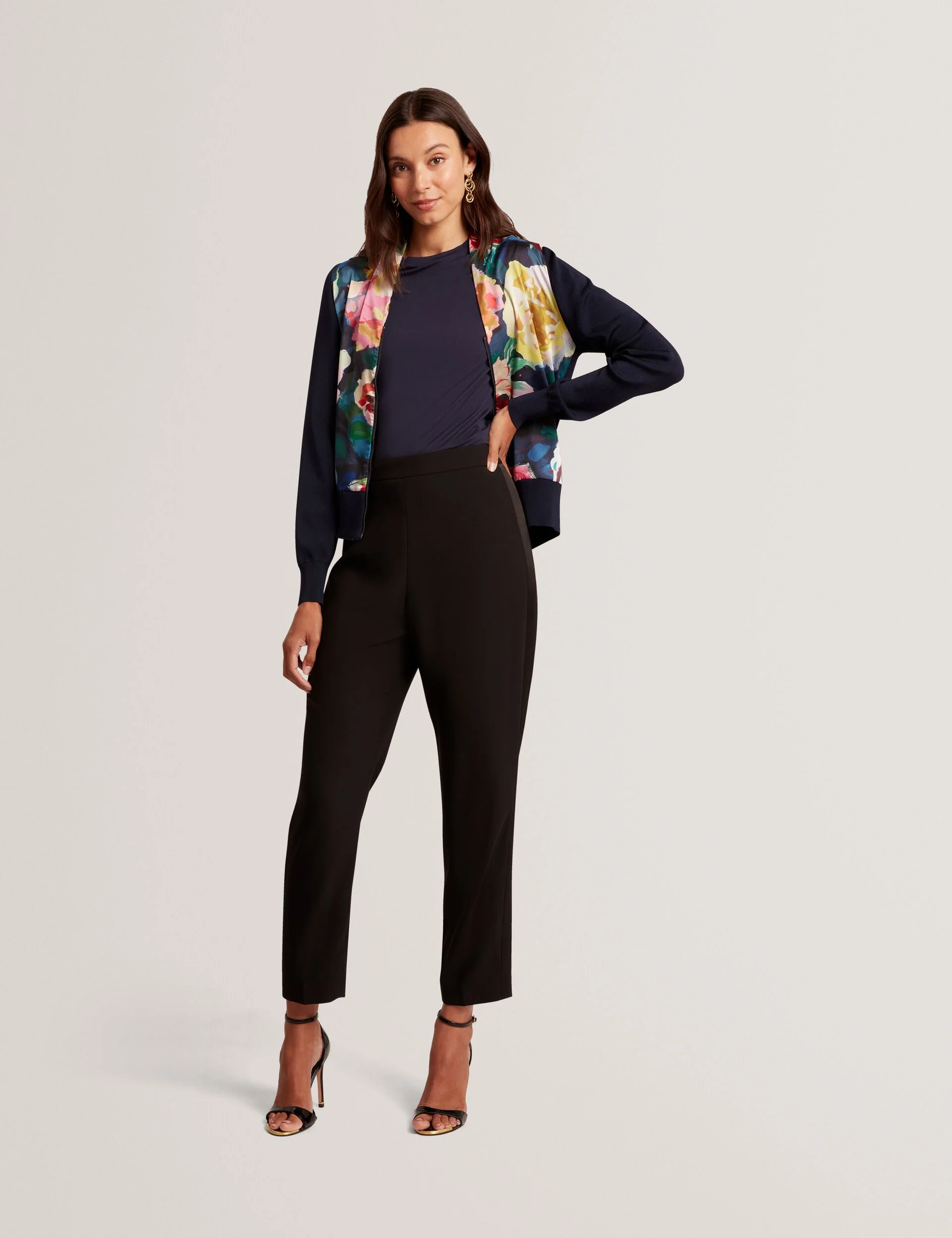 LARNAA | NAVY