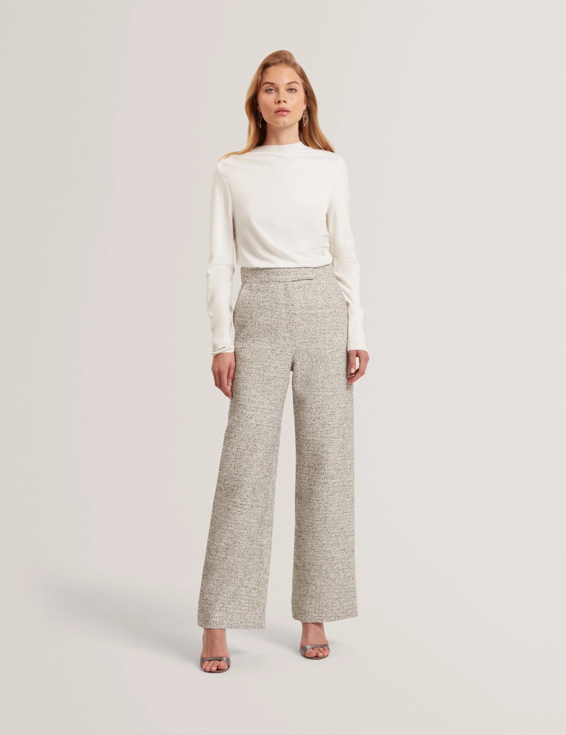EKAAT | IVORY