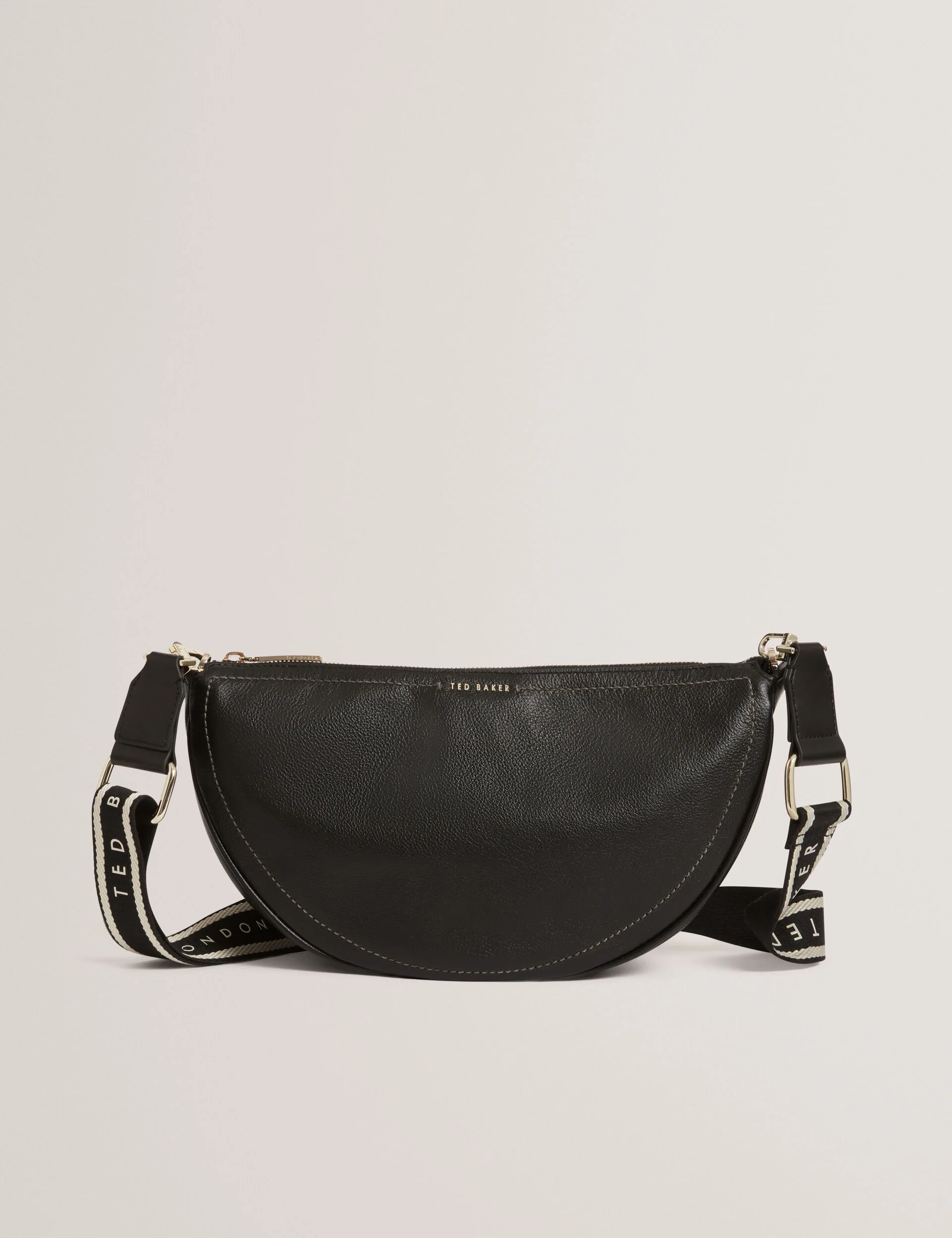 LORREEN | BLACK