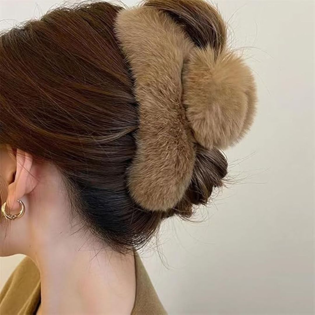 PEACH ACCESSORIES Plush Faux Fur Hair Claw Clip