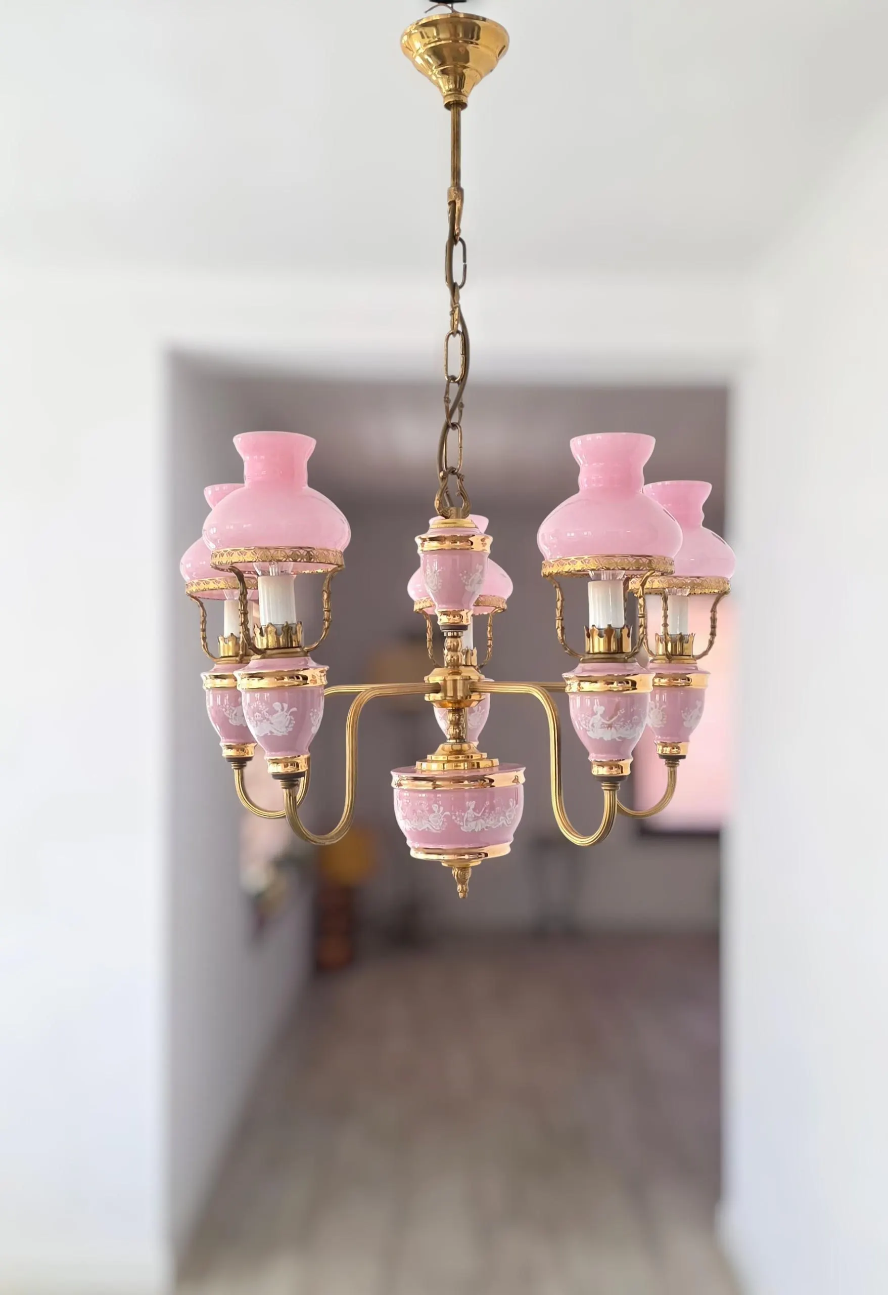 Italian Florentine Pink Chandelier, Hollywood Regency Brass & Porcelain, 5 Light Ceiling Lamp