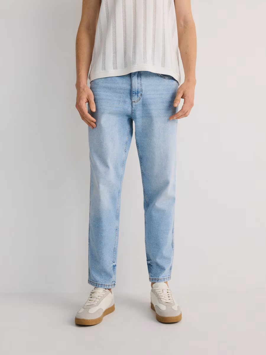 Carrot Jeans With Wash Effect