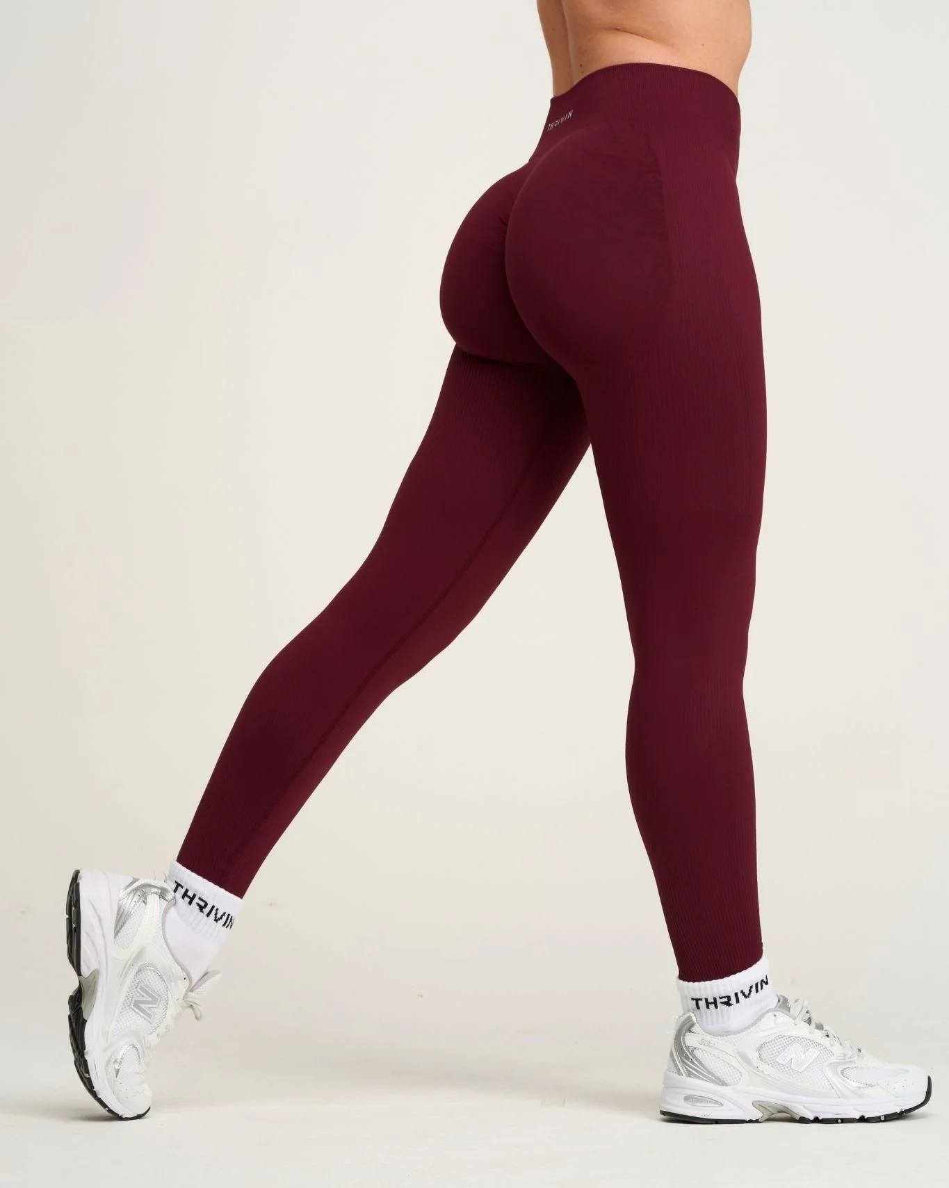 Elevate™ Sculpting Mid Waist Scrunch Leggings | Merlot