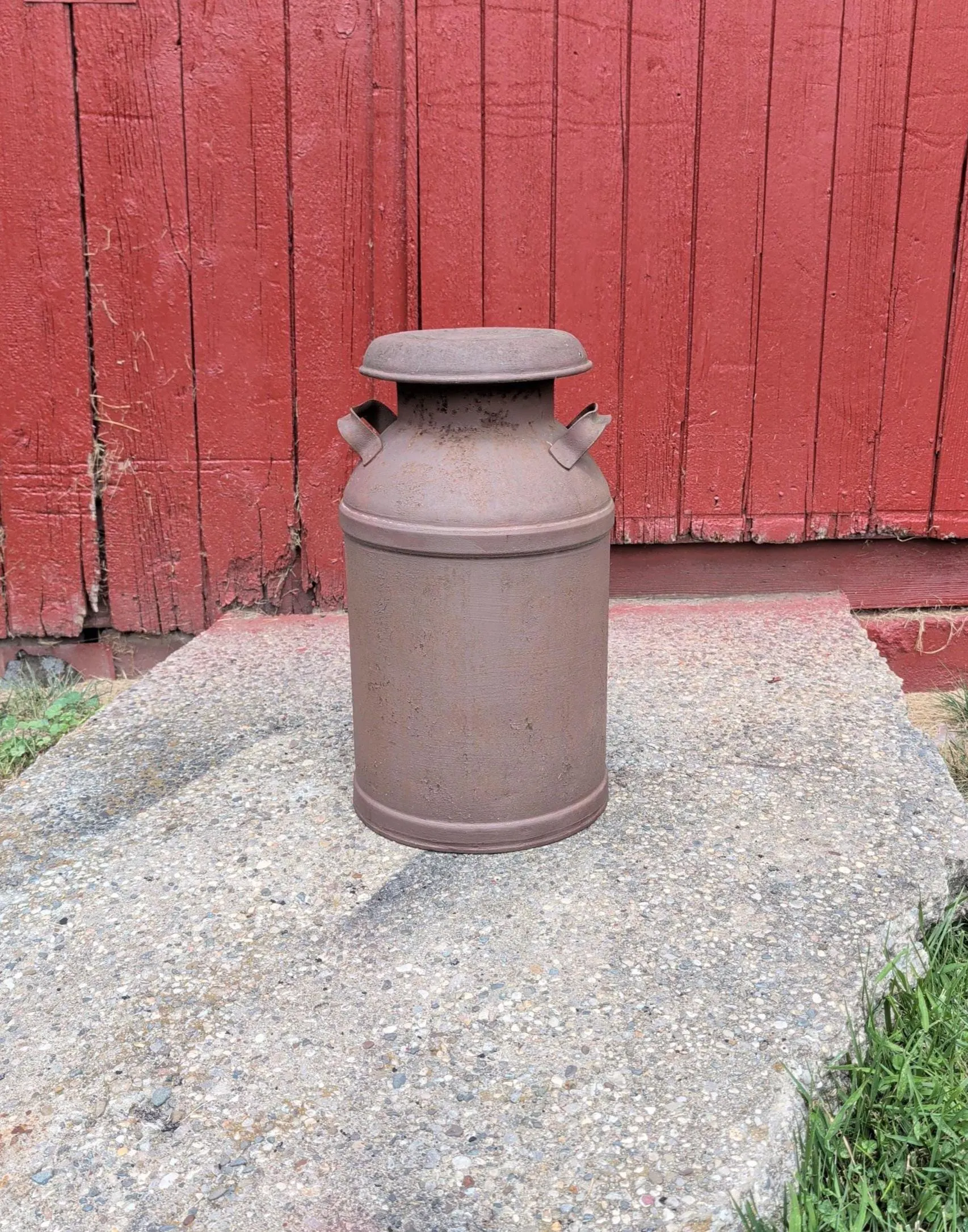 Vintage Milk Can, Dairy Can Industrial Can, Painted Brown. No markings