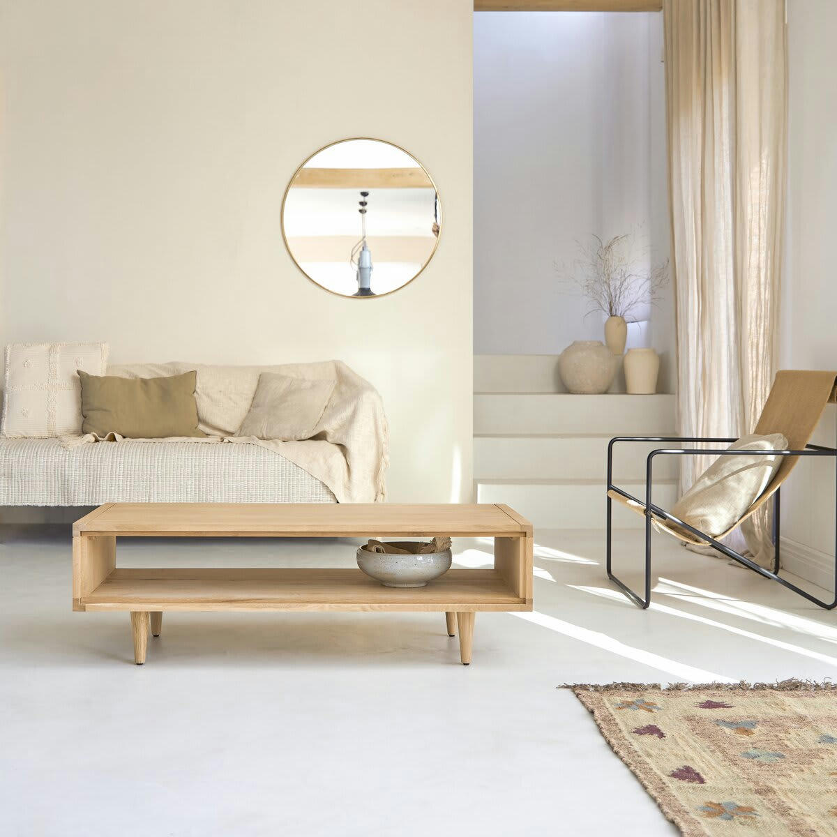 JONÀK - Table basse en chêne massif