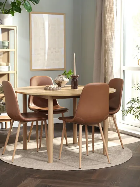 ALSTED Ø120 bord natur eg + 4 JONSTRUP stole cognac