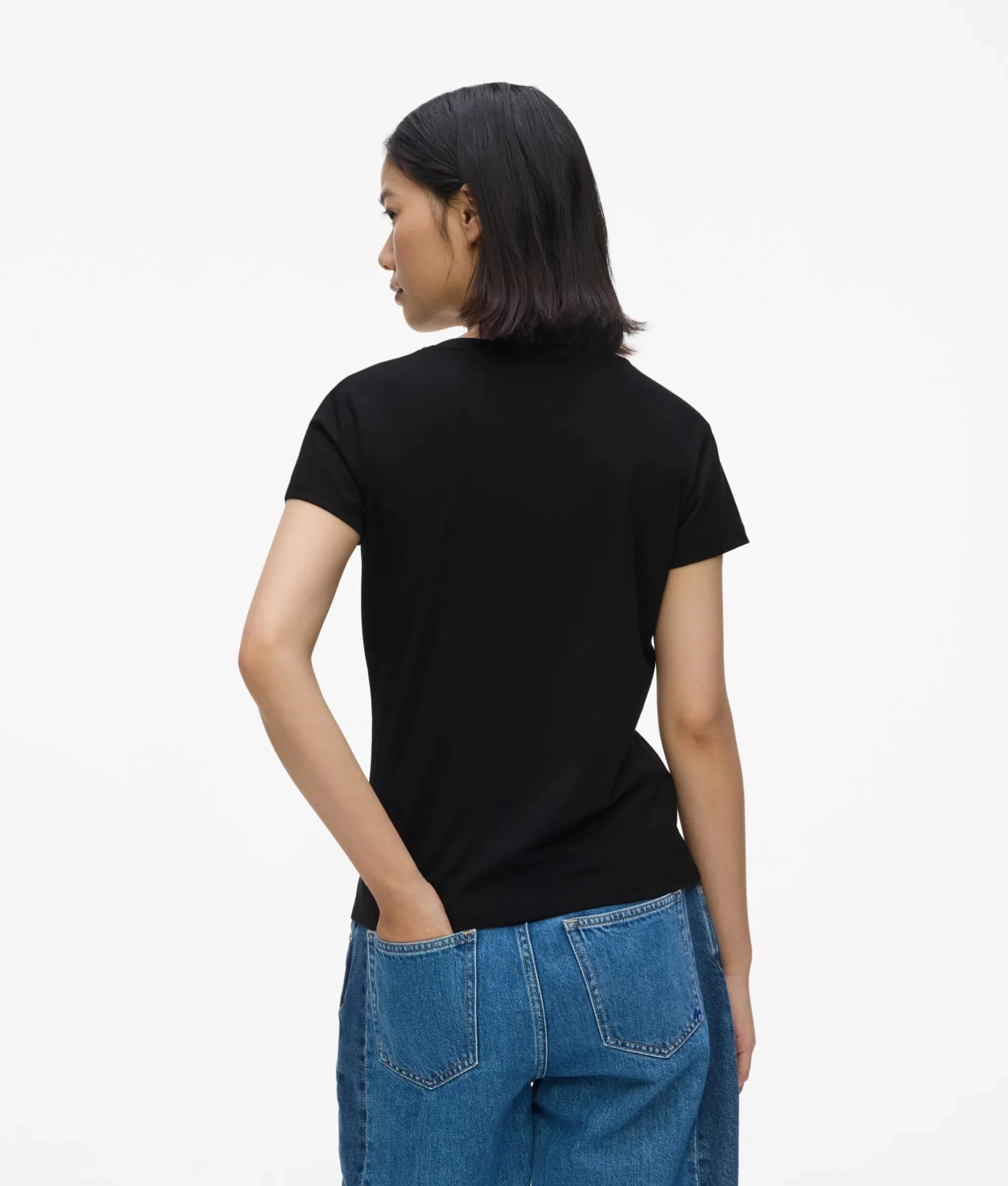 T-shirt floqué à fleurs à la coupe slim ajustée