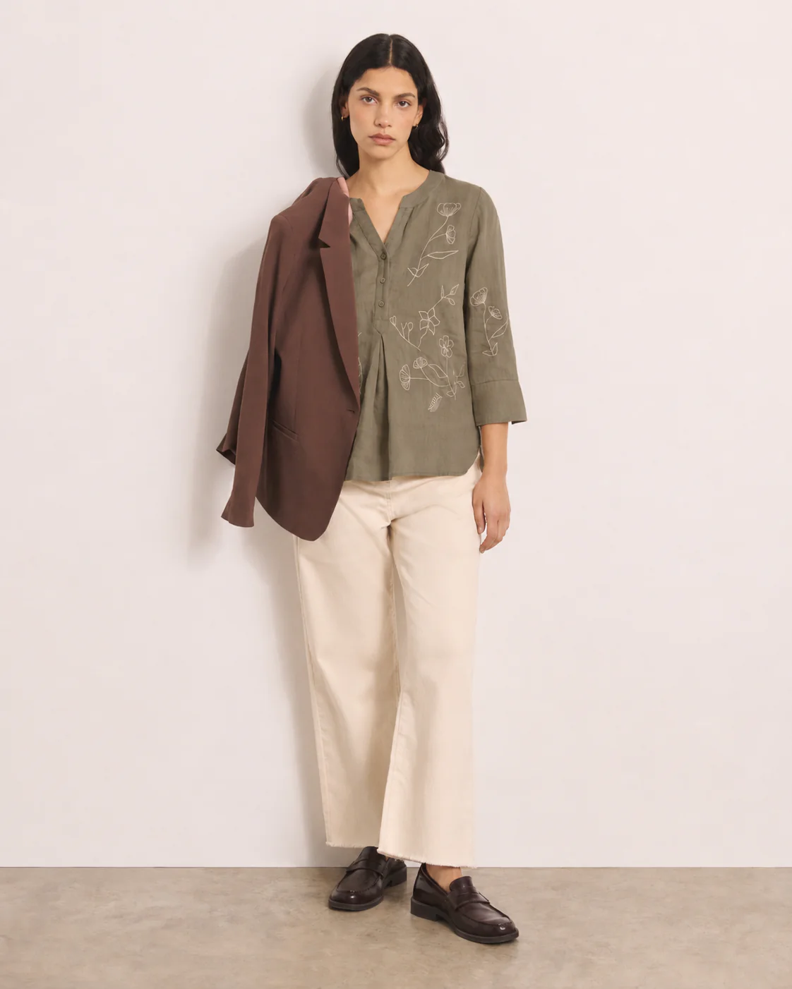 Blouse brodée verte CHABALA-BIS/13145/223