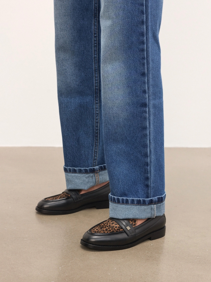 Leather loafers with bristle insert