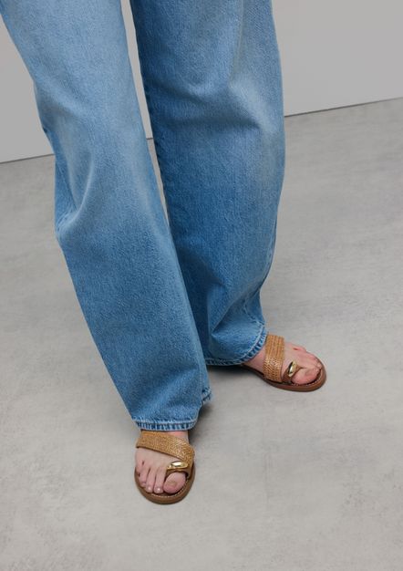Congac leren slippers met goudkleurig detail