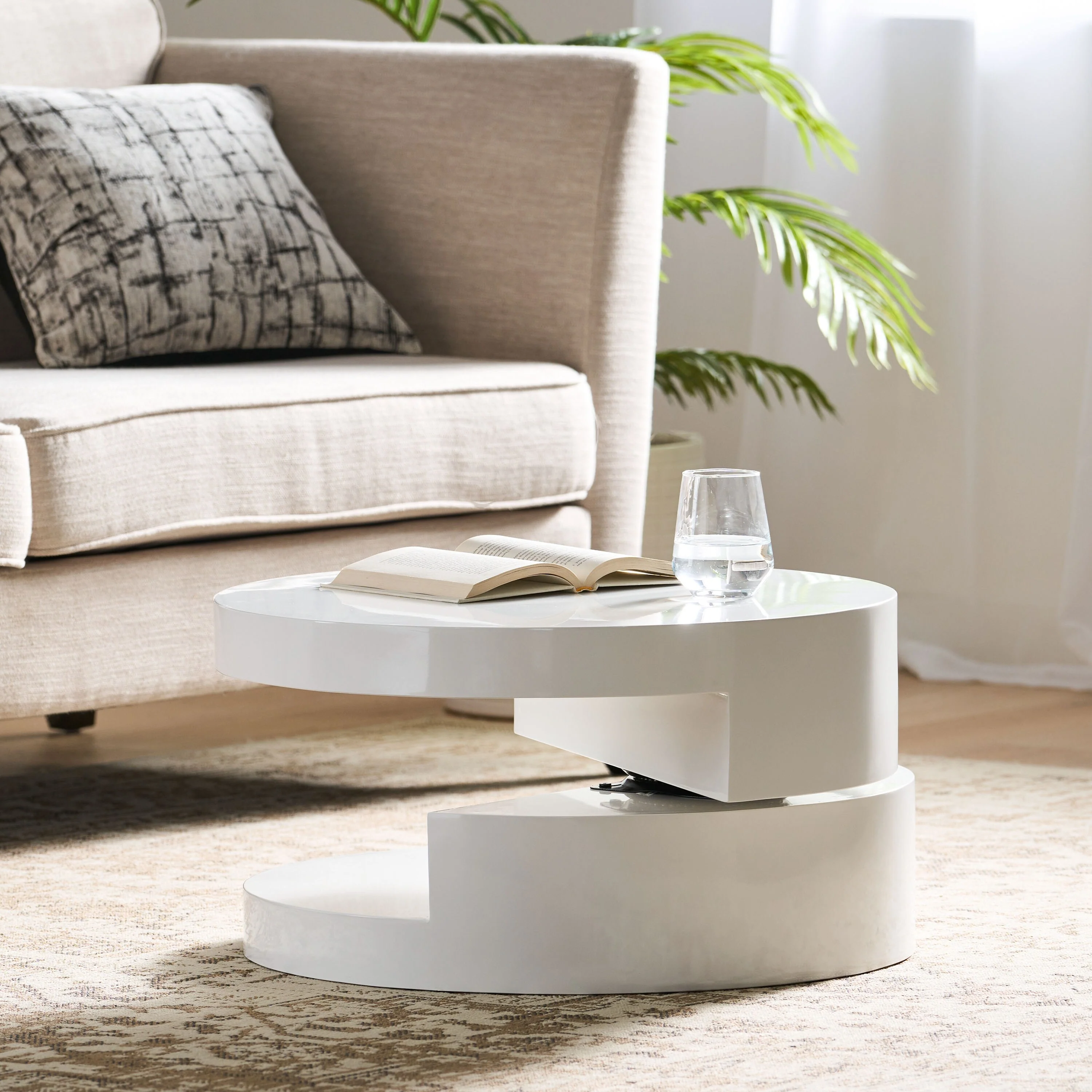 Modernesque Rotating Coffee Table 3