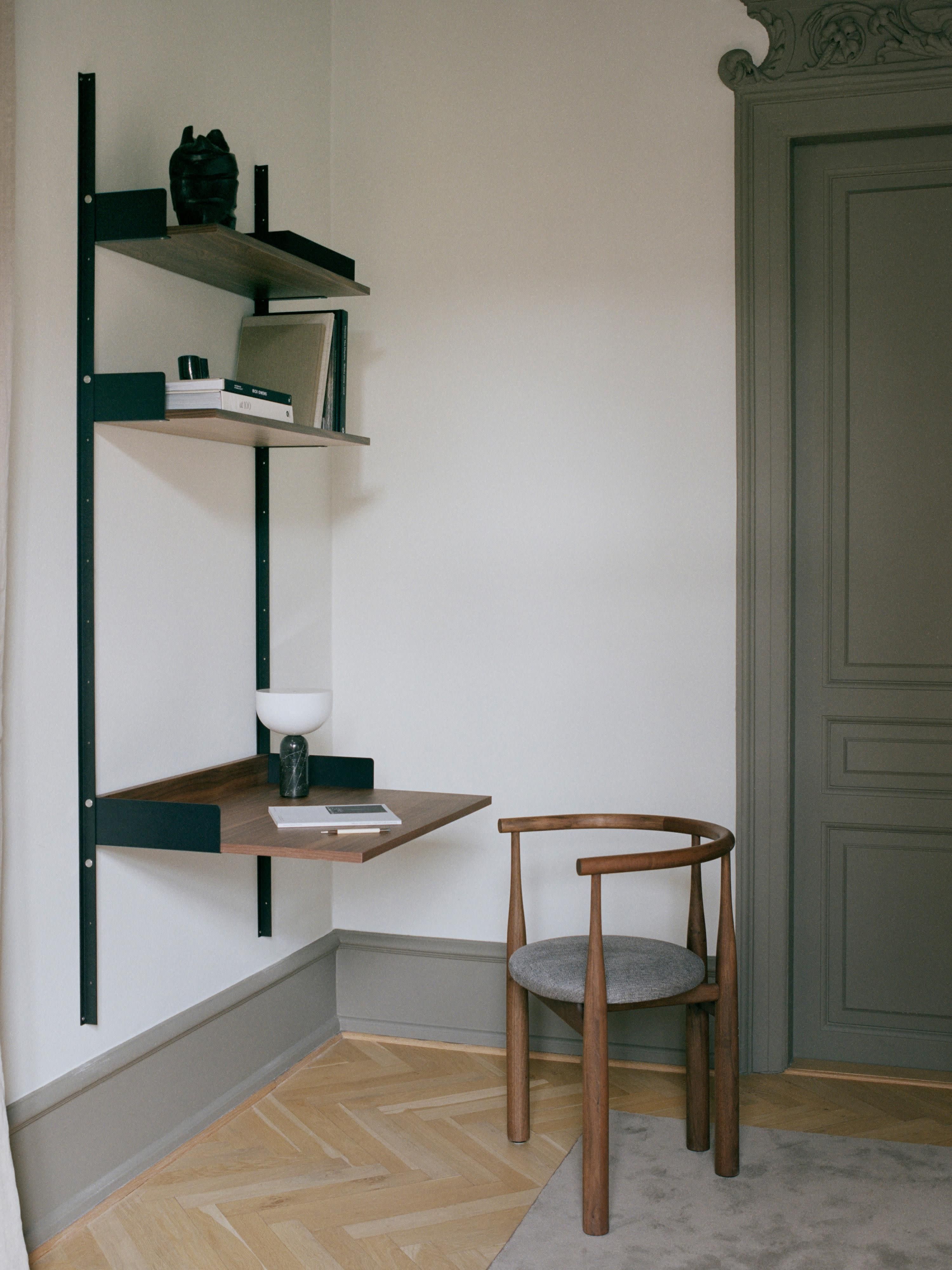 Wand-Schreibtisch New Works mit Ablagen