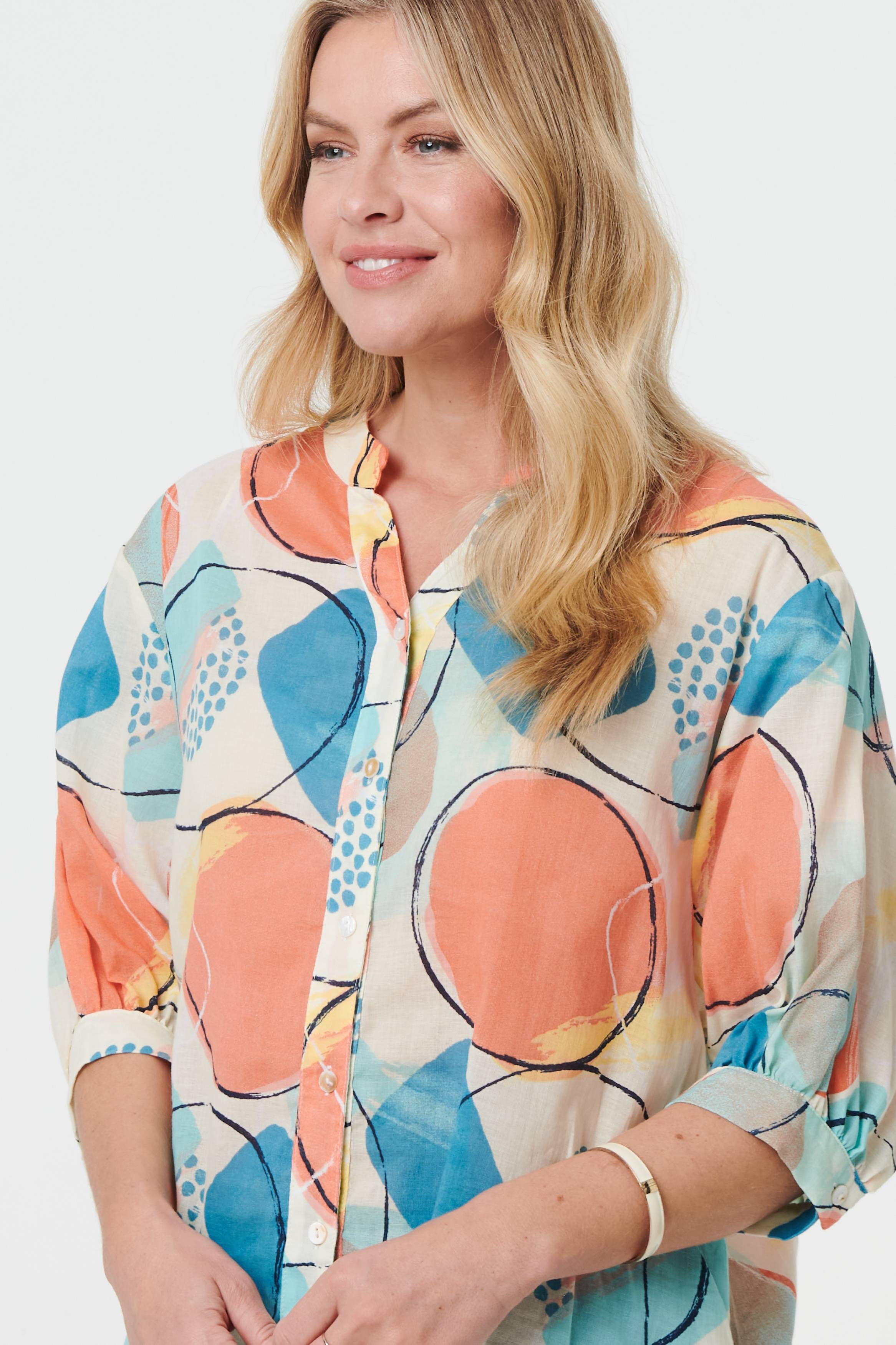 Izabel London Printed 3/4 Sleeve Button-Back Blouse