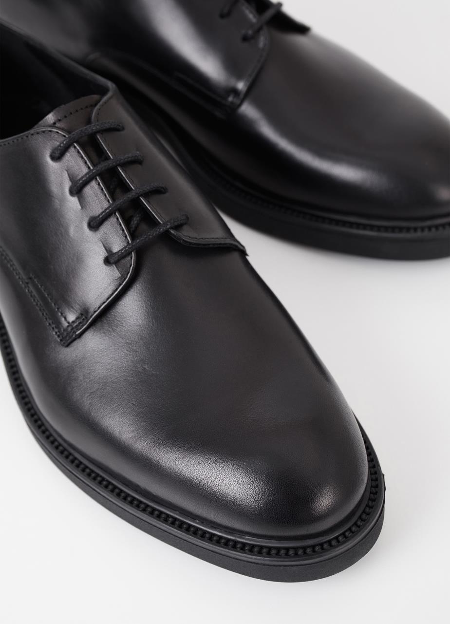 Alex M Shoes