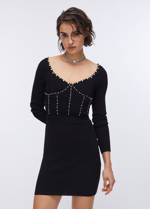 Abito in maglia con ricami gioiello