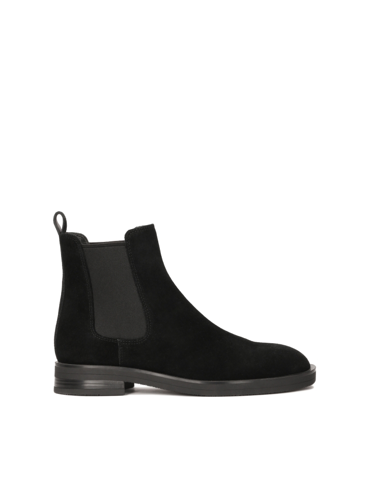 Black Chelsea boots with elastic inserts
