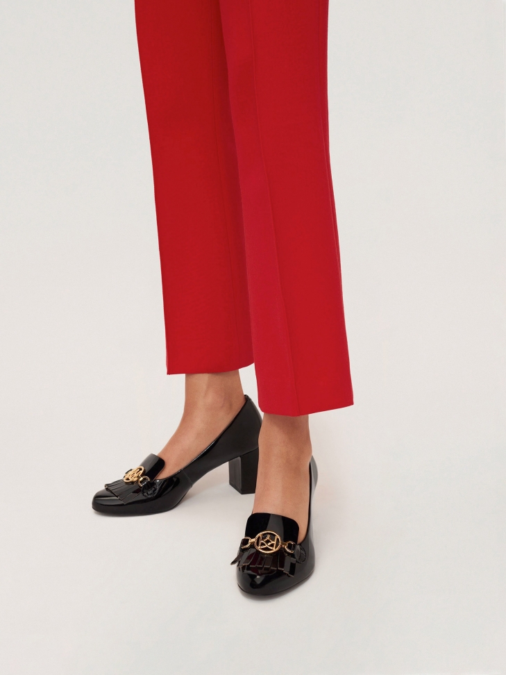 Women's patent leather black pumps with tassels