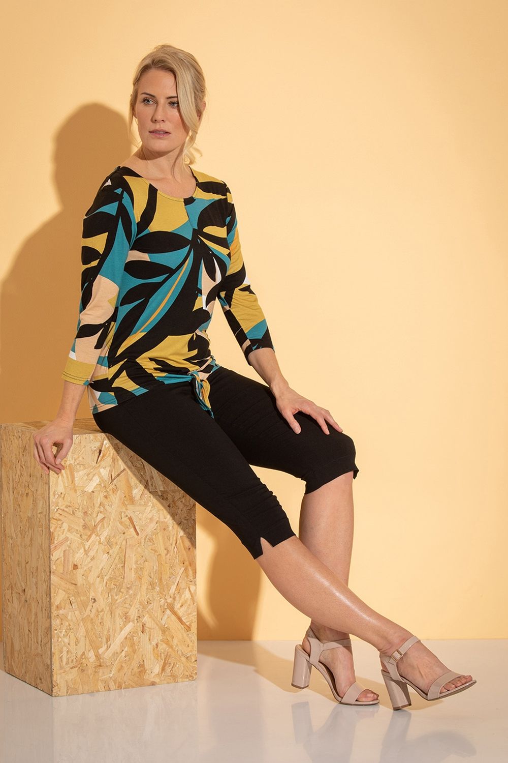 Klass. Printed Tie Hem Jersey Top