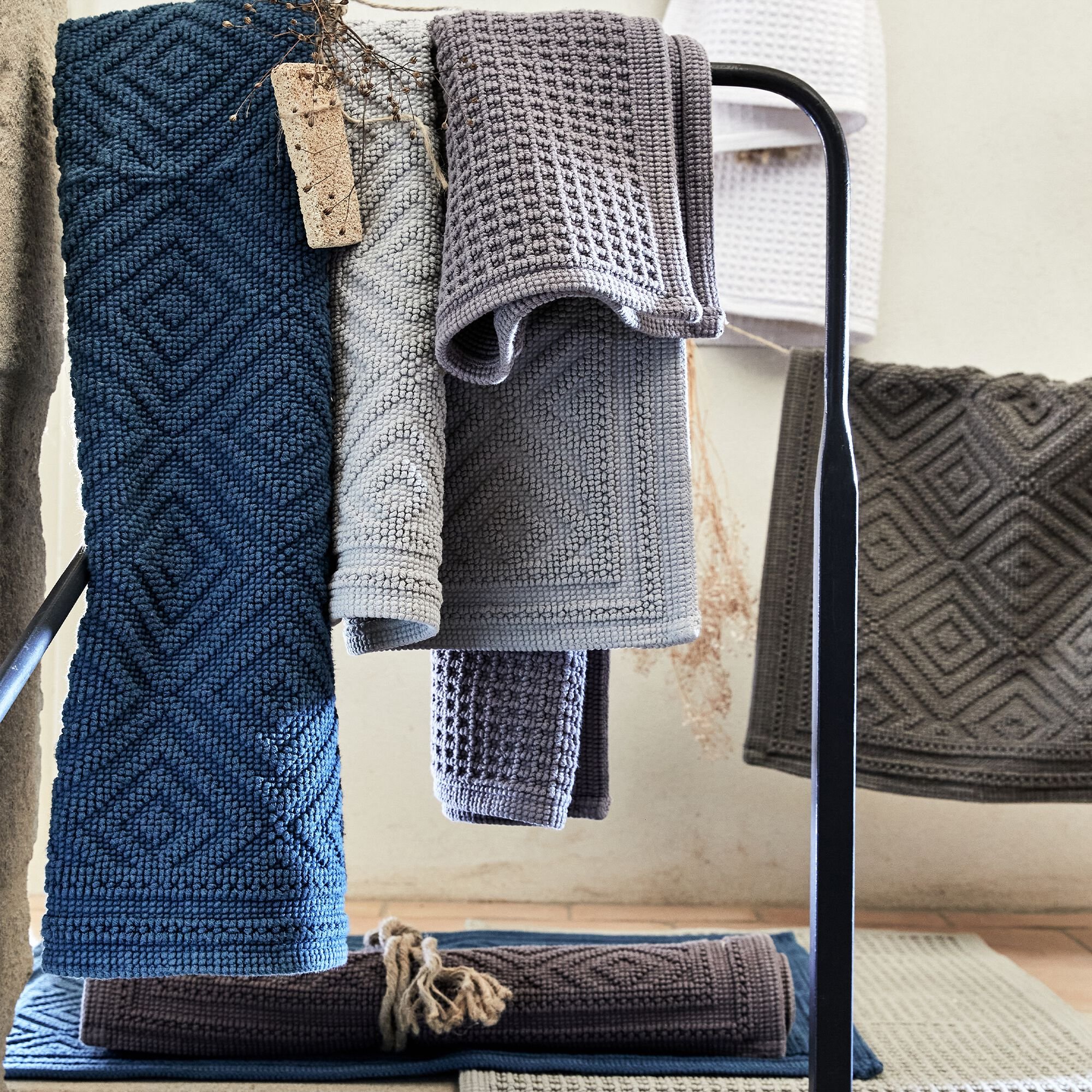 SADOU - Tapis de bain surpiquage losanges en coton - bleu figuerolles 60x100cm