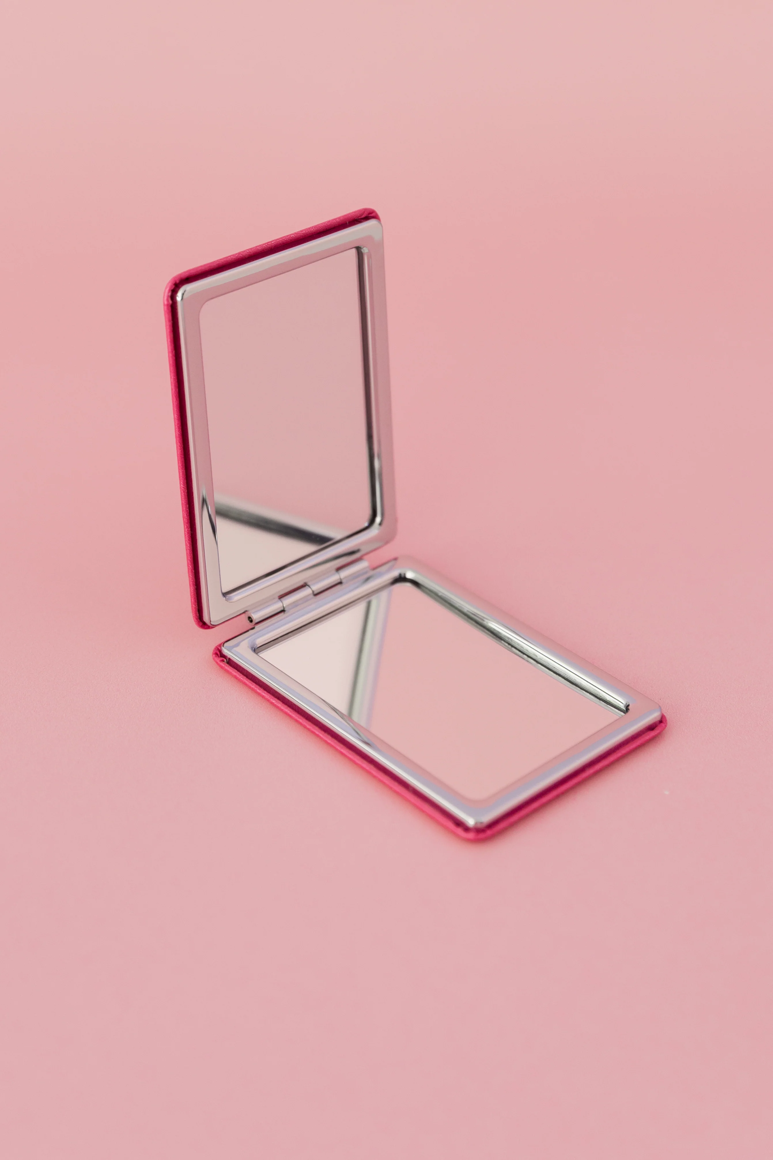 Pocket Mirror in Metallic Pink