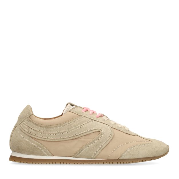 Beige sneakers met dubbele veters