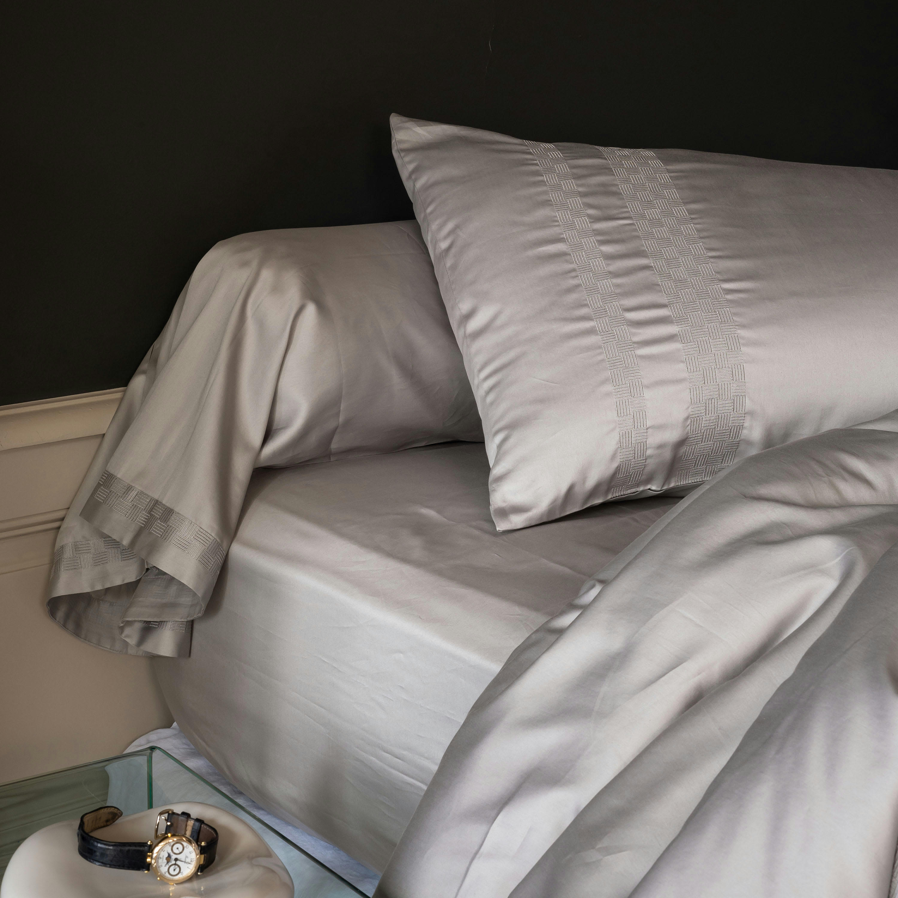 TITANE - Taie de traversin Imprimé brodé gris 220 x 45 cm