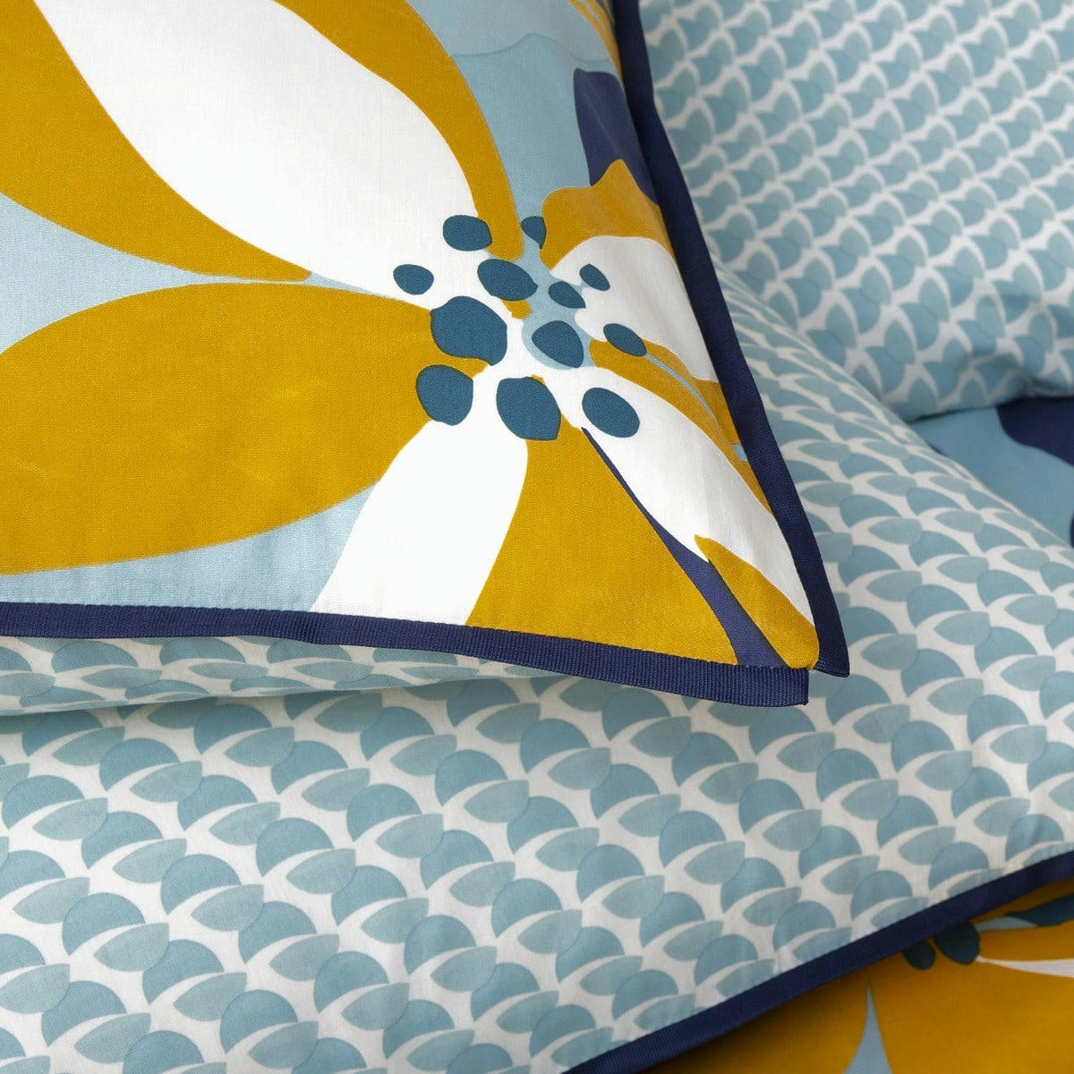 FLORE - Parure de lit 2 personnes en percale 70 fils imprimé bleu 240x220cm