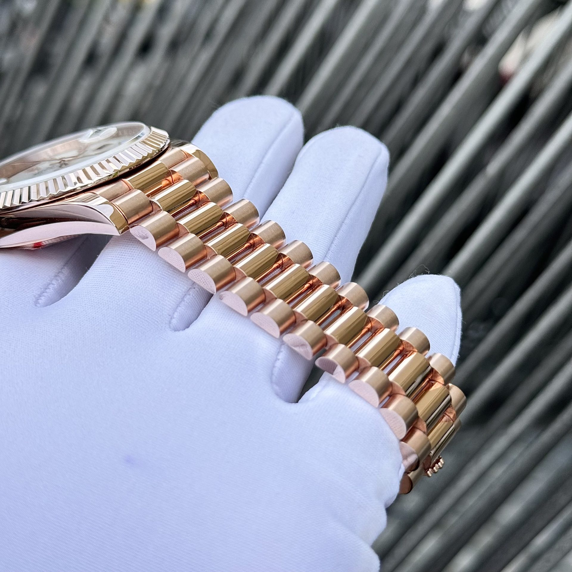Rolex Day-Date RG Plated MOP Dial With Diamonds 40mm Super Clone