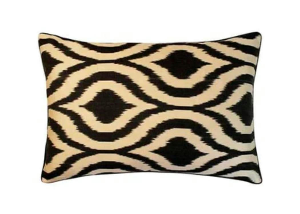 - Housse de coussin double soie ikat  40x60 noir