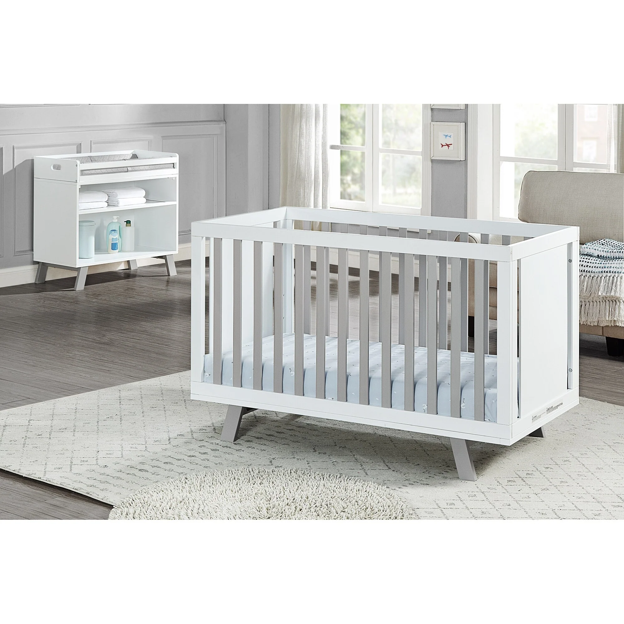 Suite Bebe Livia 3-in-1 Convertible Island Crib
