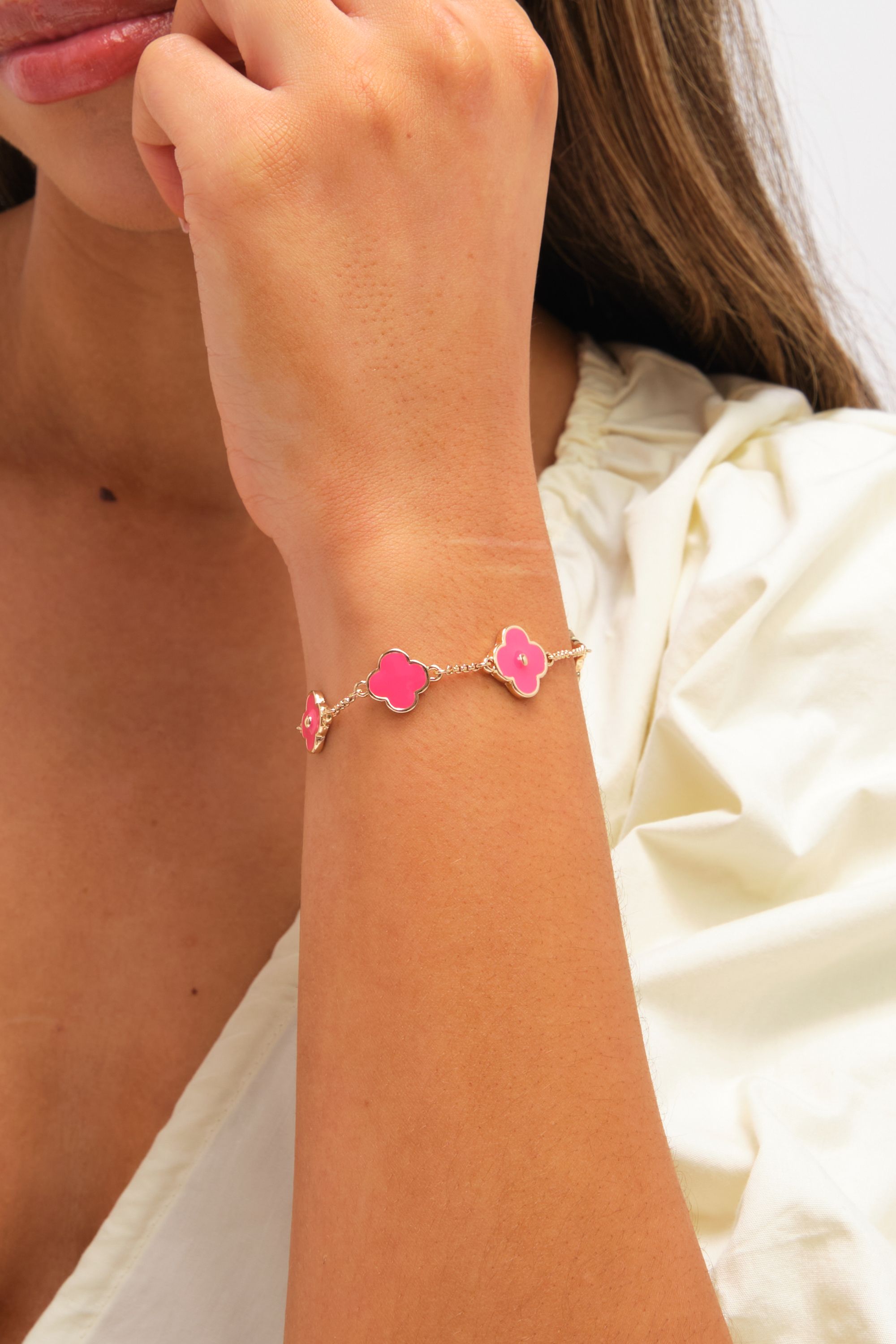 Mood Gold Plated and Coral Clover Bracelet