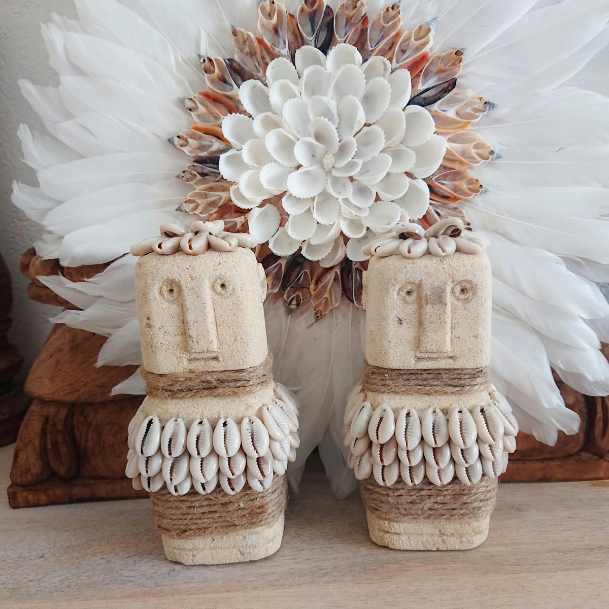 SHELLY - Décoration en plumes et coquillages, blanc D35 cm