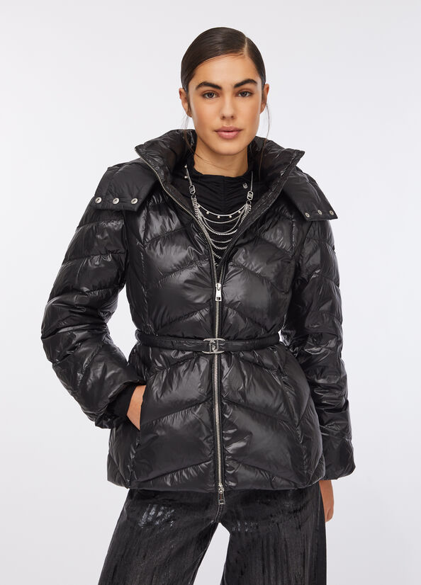 Piumino con cappuccio