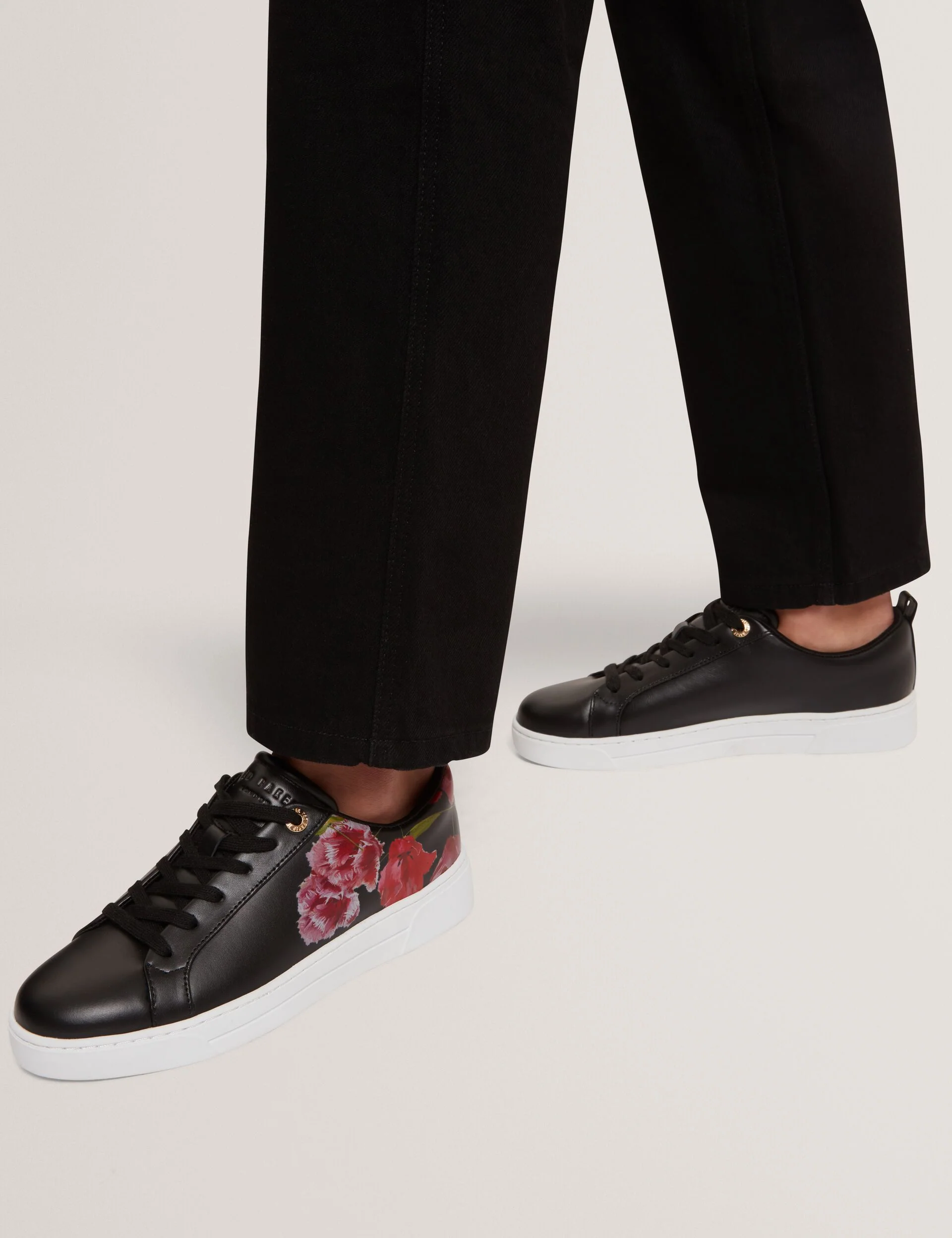 PRINELL | BLACK