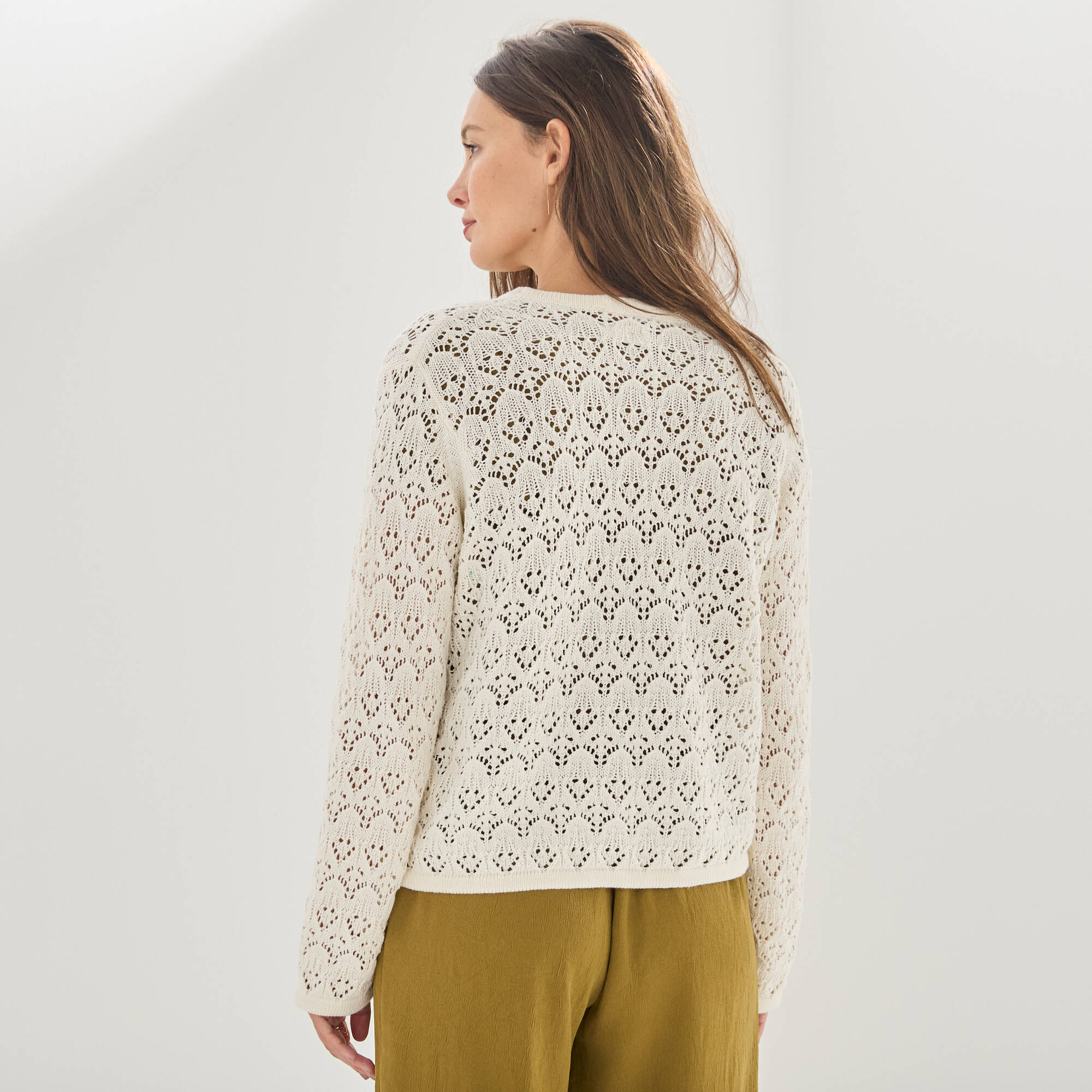 Gilet manches longues, maille ajourée fantaisie