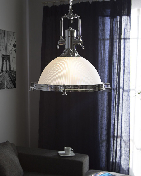 Lampa wisząca industrialna mleczna