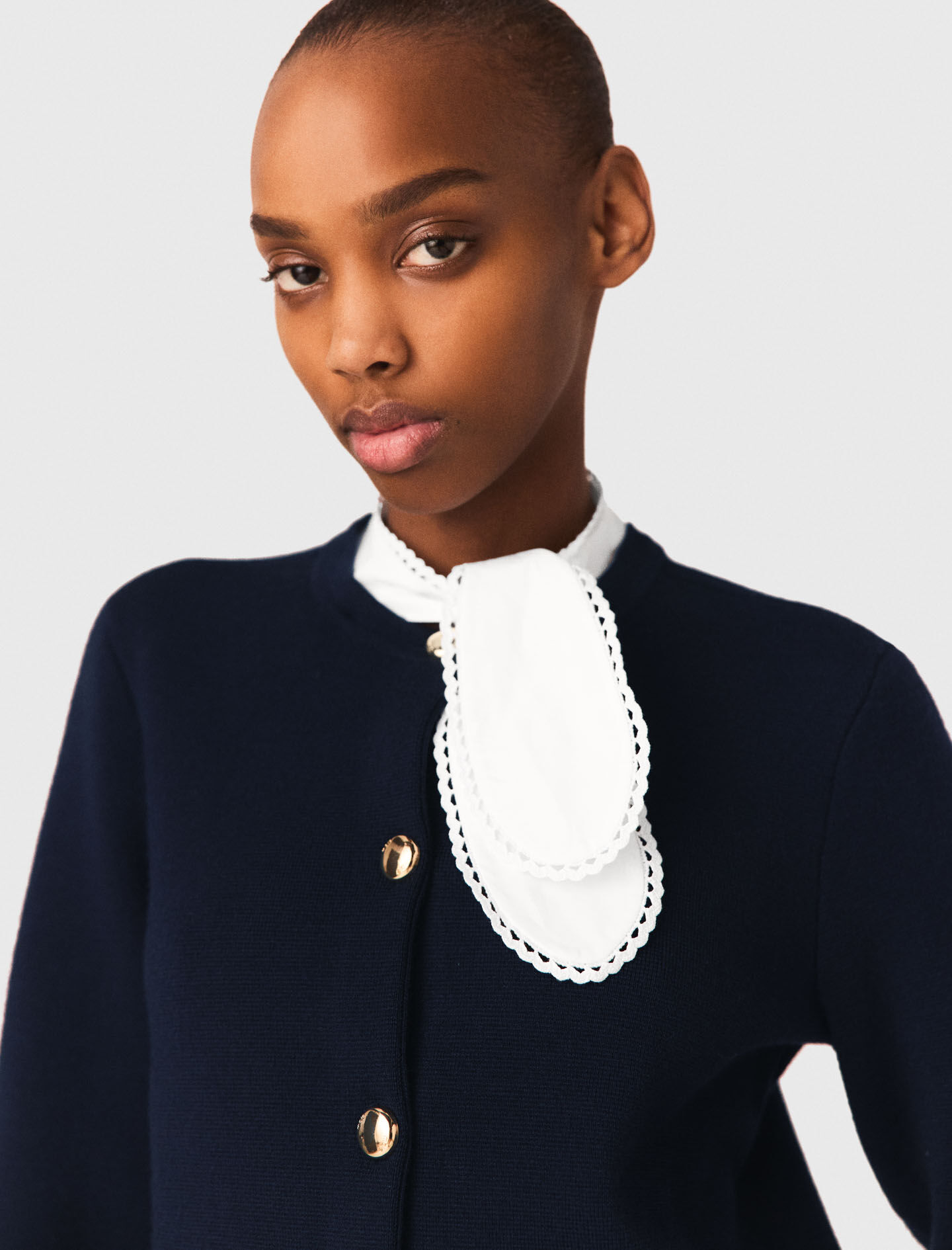 Cardigan avec col brodé amovible