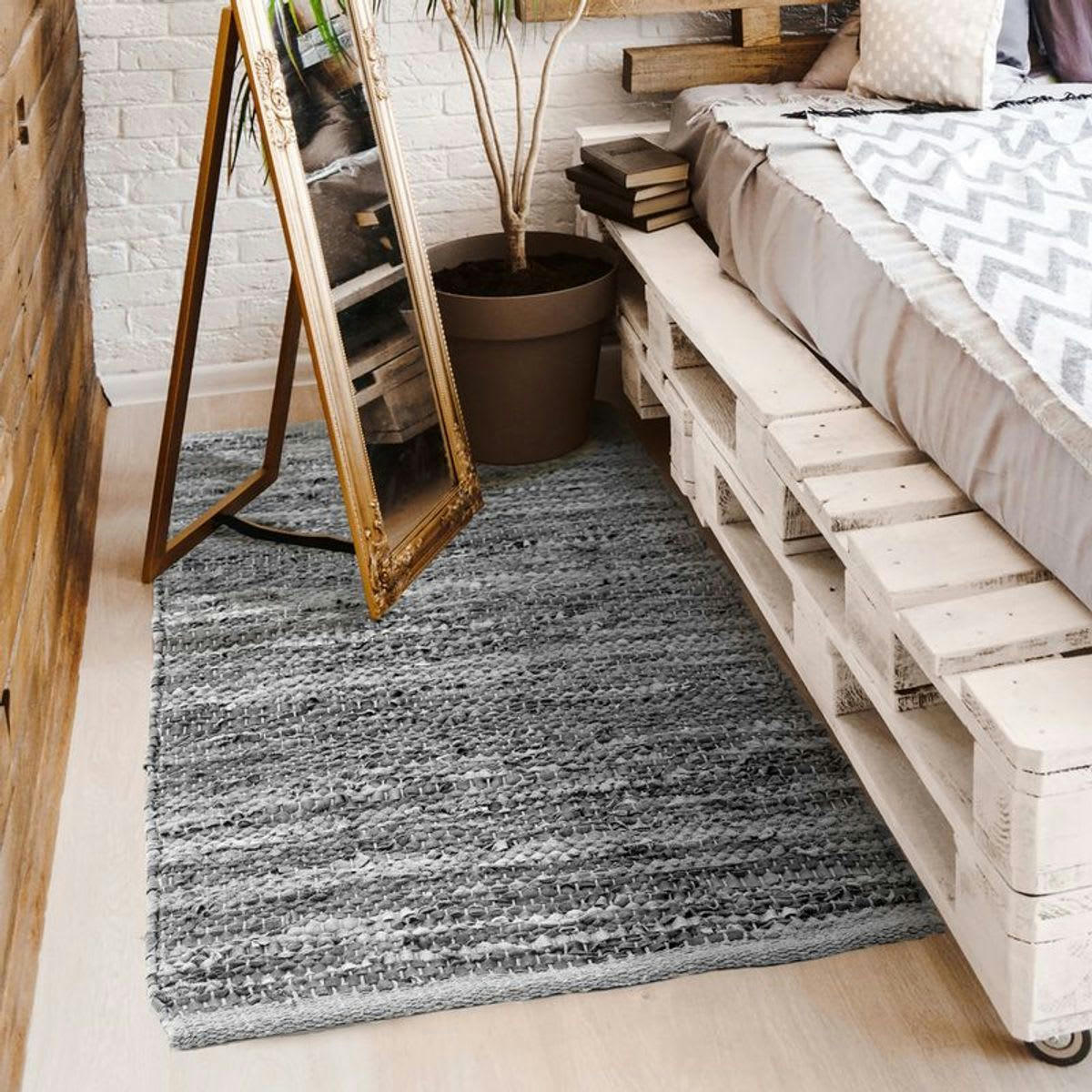 SKIN - Tapis en cuir tressé gris clair 120x170