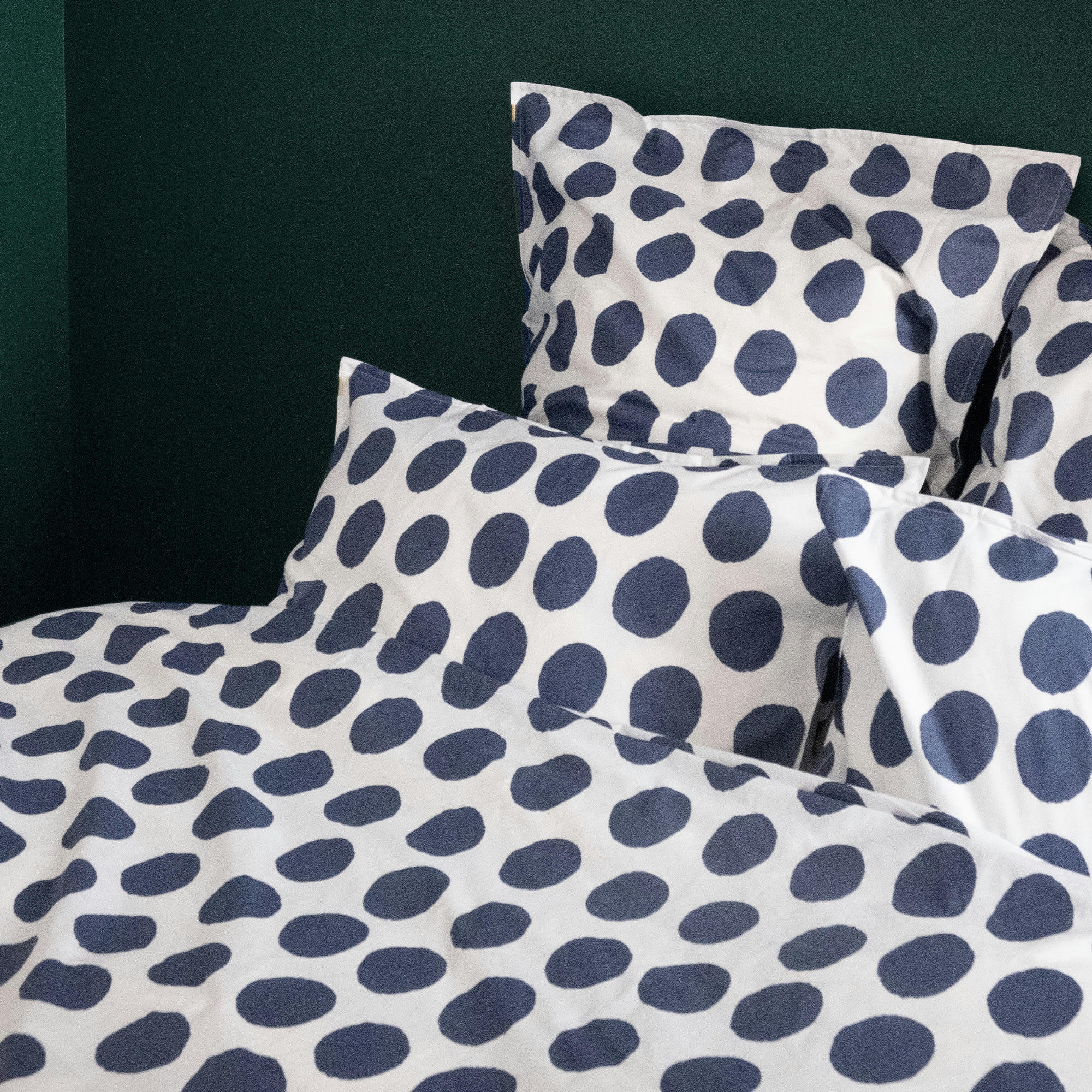 - Taie d'oreiller en percale de coton bio à pois 65x65 cm