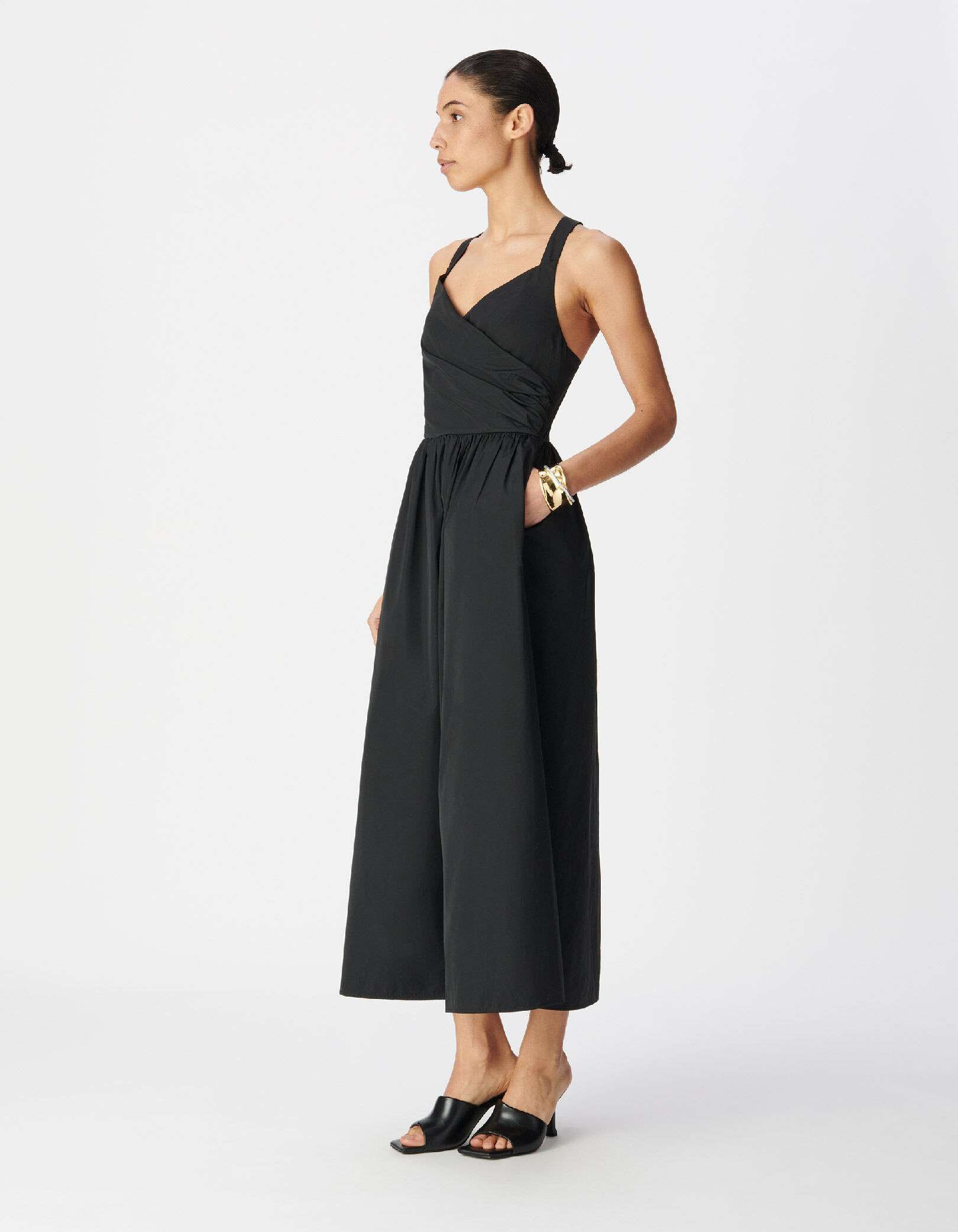 Robe chic à bretelles noire en taffetas Femme